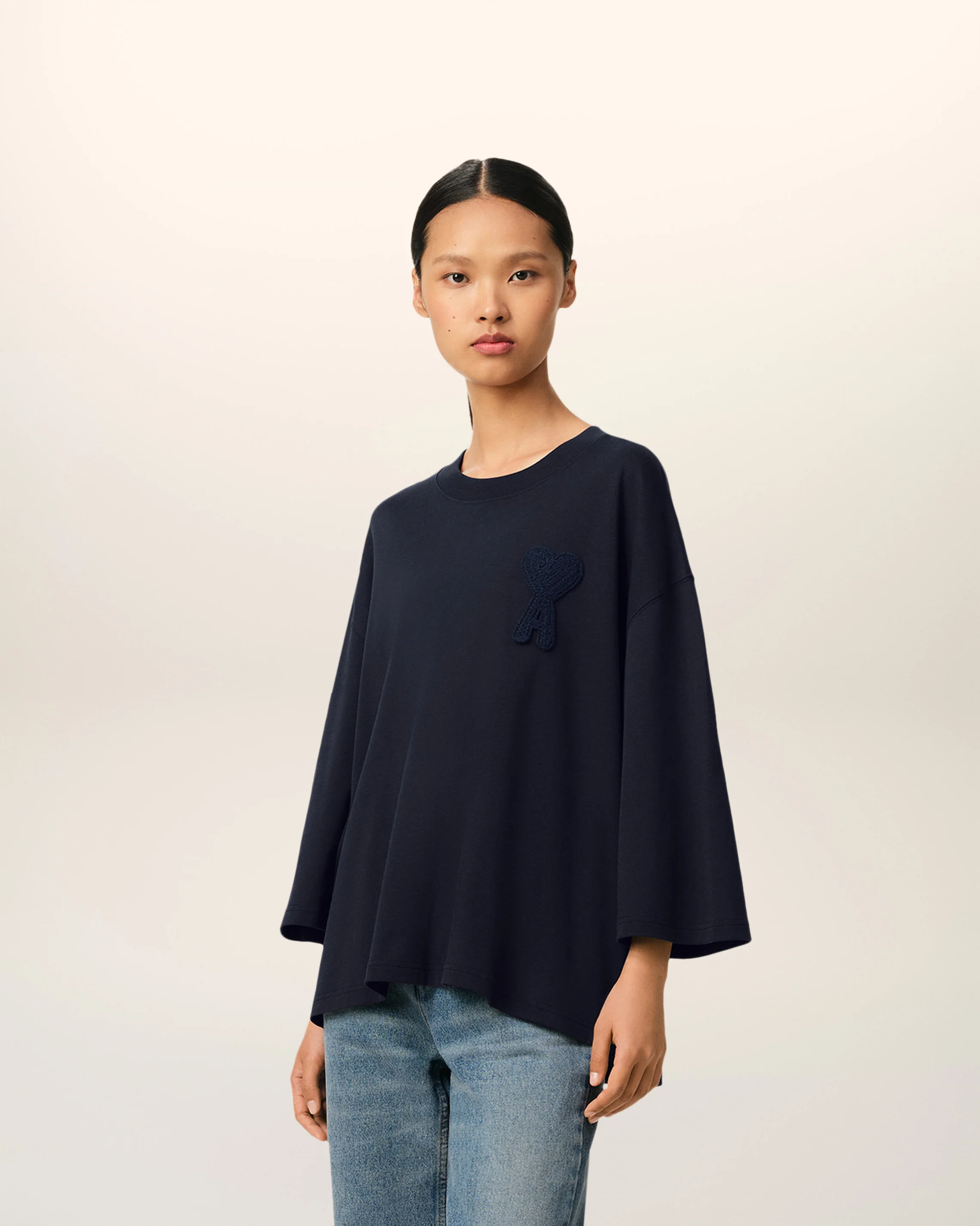 AMI PARIS de Coeur Boxy Fit Knitted Logo T-Shirt in Navy Blue