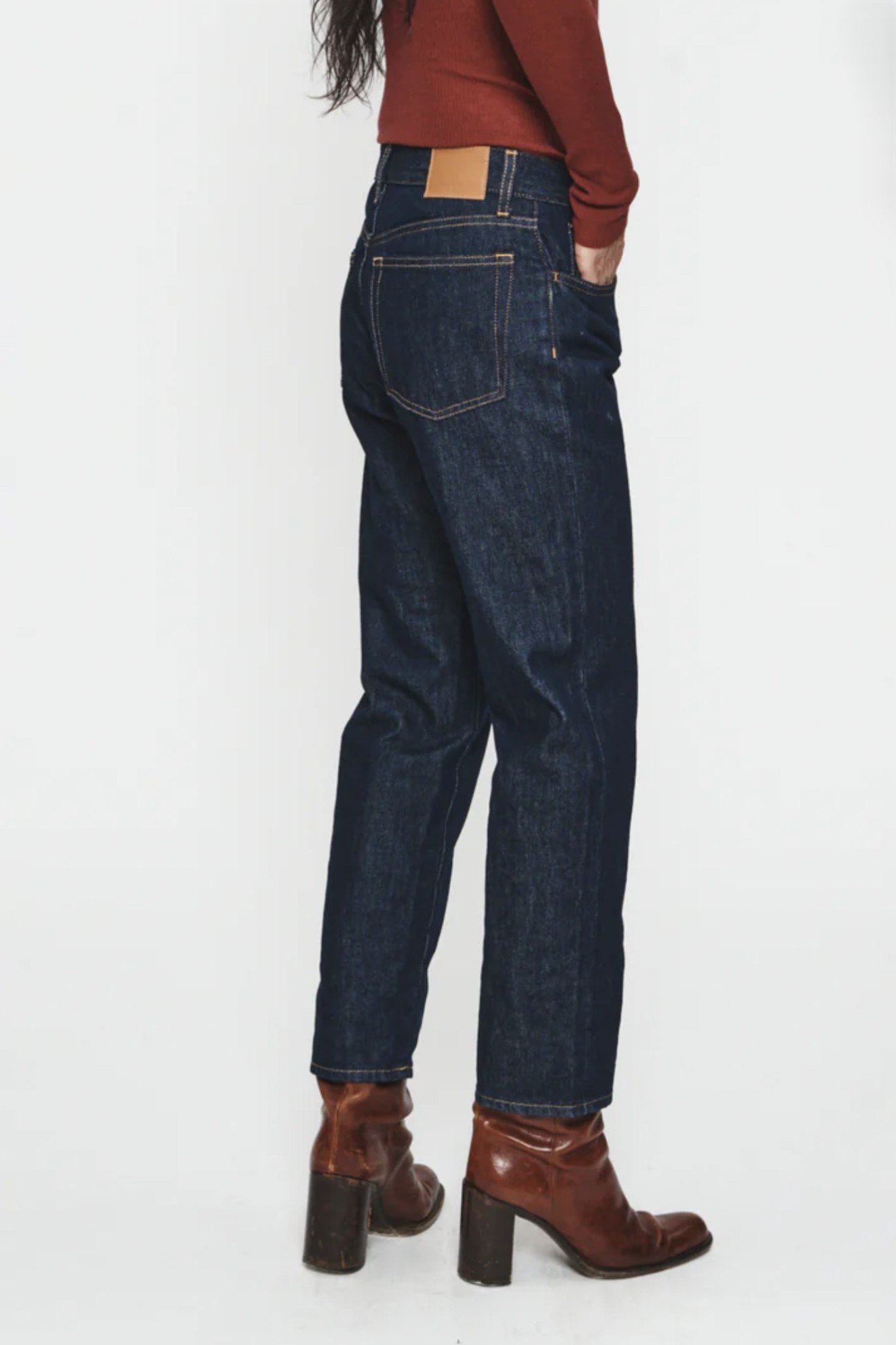 6397 Low Rise Cropped Jeans in Rinsed Raw