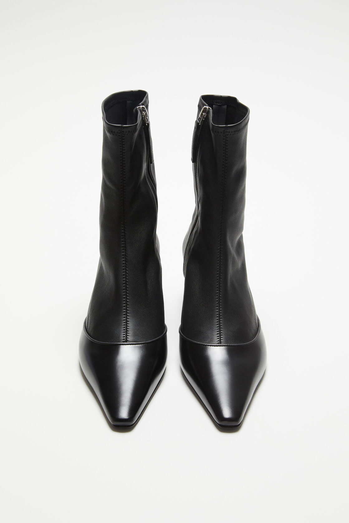 ACNE STUDIOS Ankle Boots in Black 37