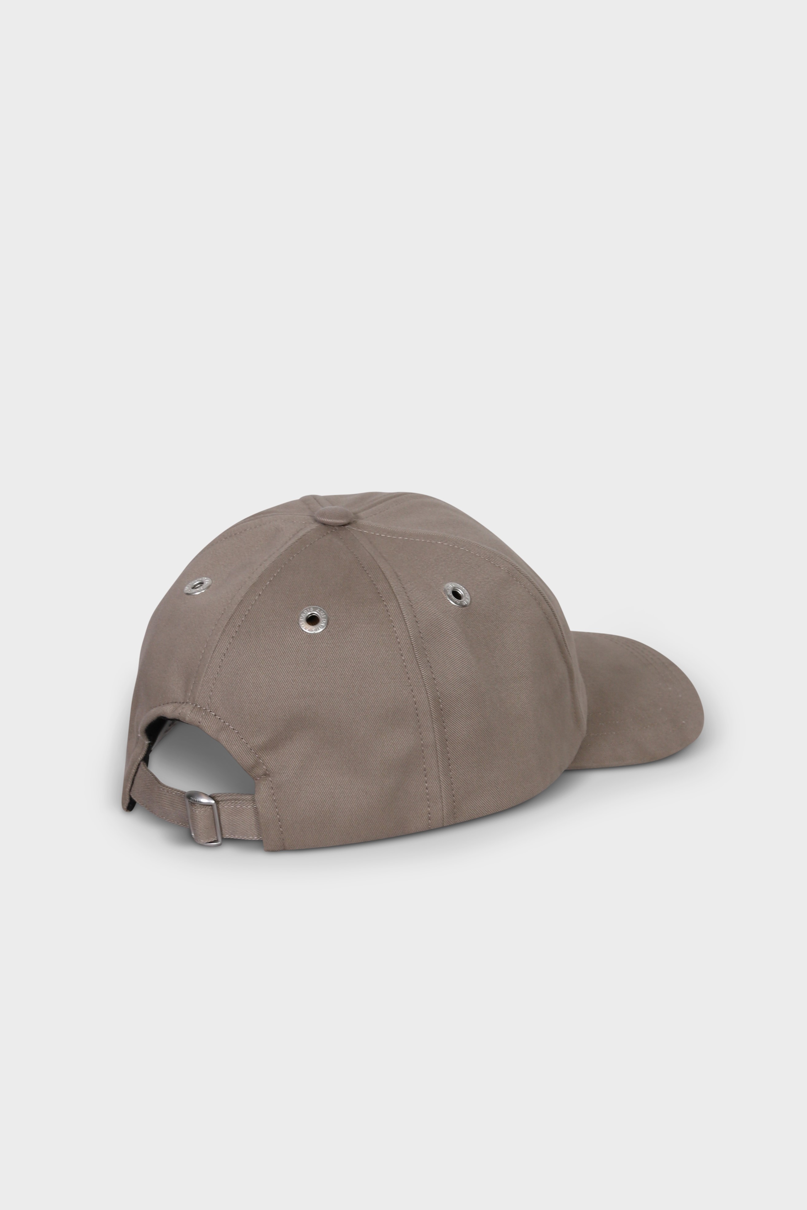 AMI PARIS de Coeur Cap in Light Taupe