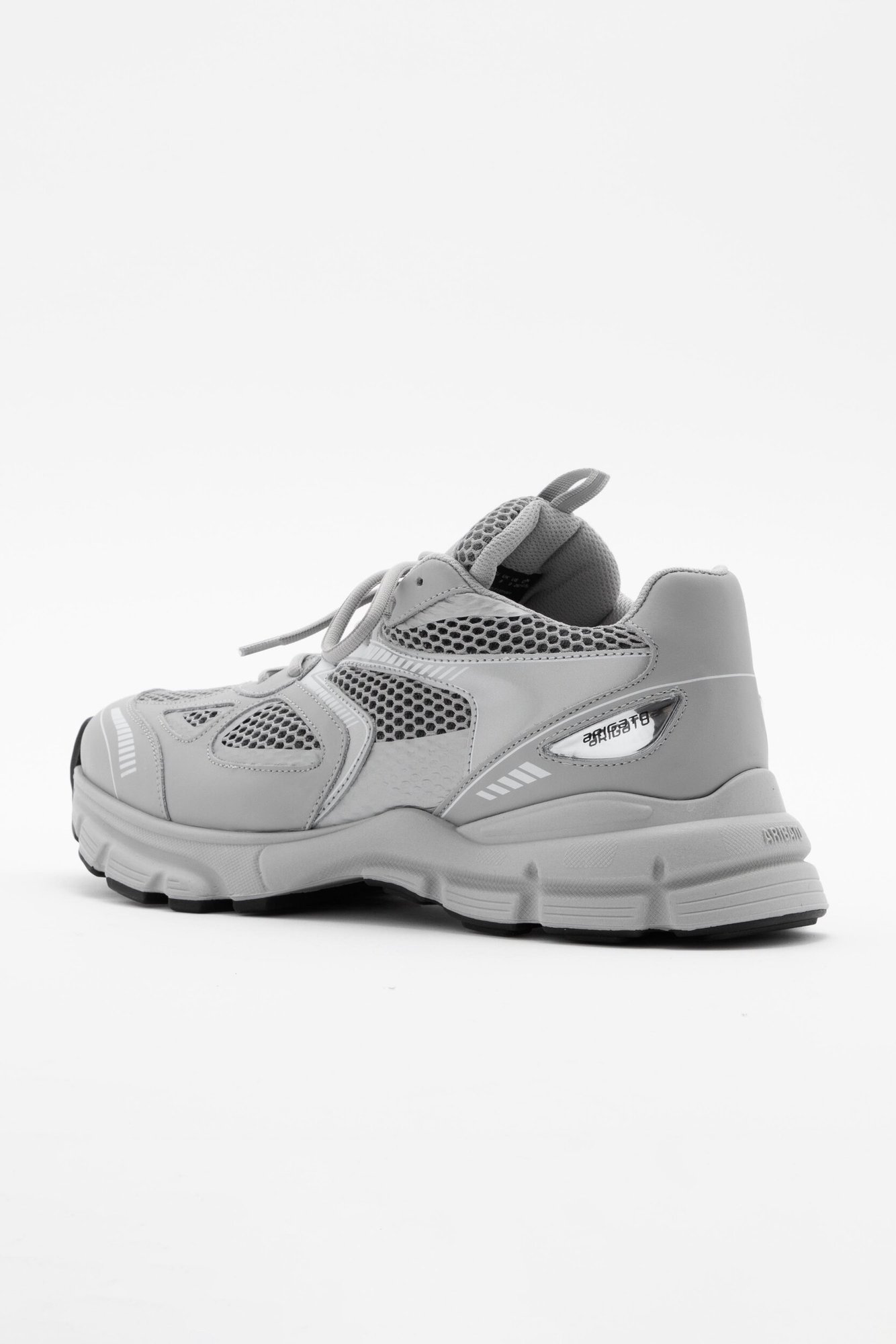 AXEL ARIGATO Marathon Runner in Grey/Silver