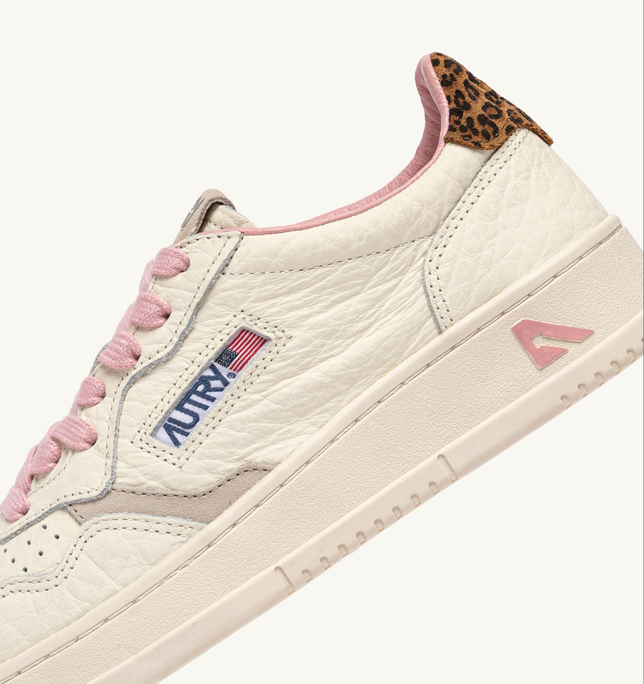 AUTRY ACTION SHOES Medalist Low Sneaker Elephant in Sand/Leopard