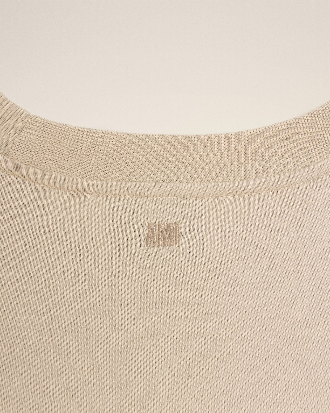 AMI PARIS de Coeur Logo T-Shirt in White Coffee/Black Logo