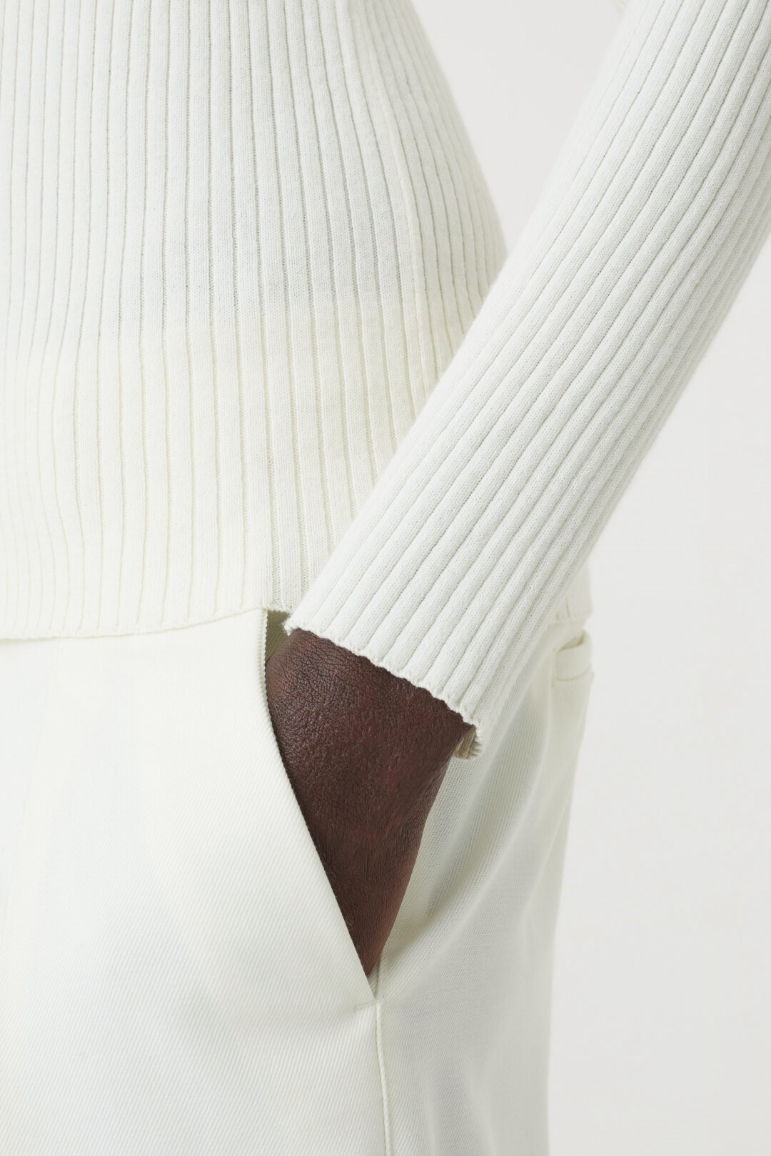 CLOSED Knitted V-Neck Longsleeve in Offwhite