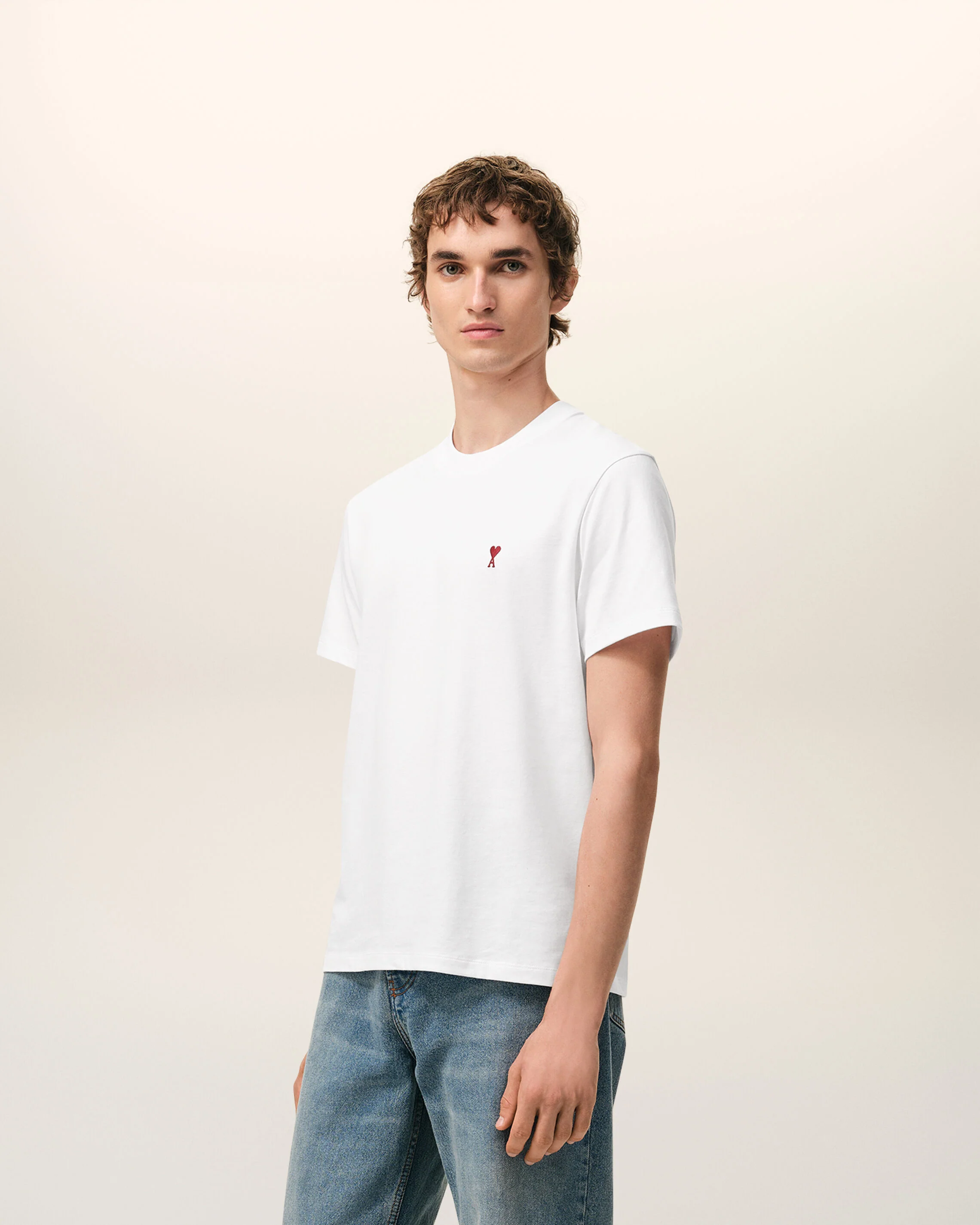AMI PARIS de Coeur Classic Fit T-Shirt in White
