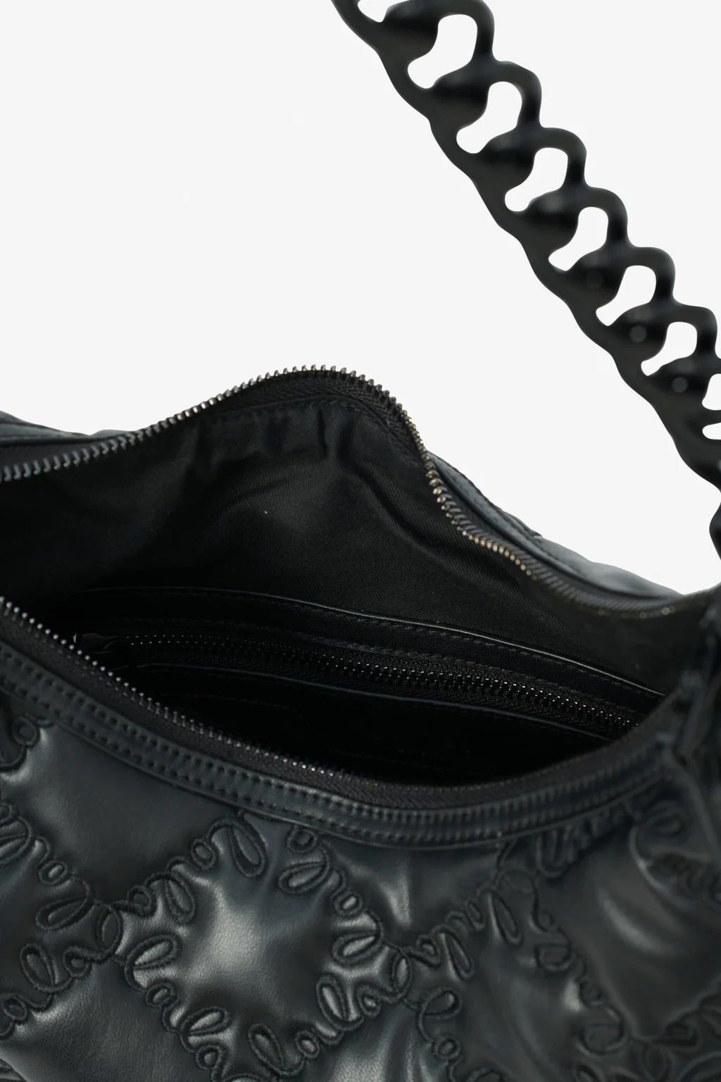 LALA BERLIN Shoulder Bag Mewis in Lalagram Black