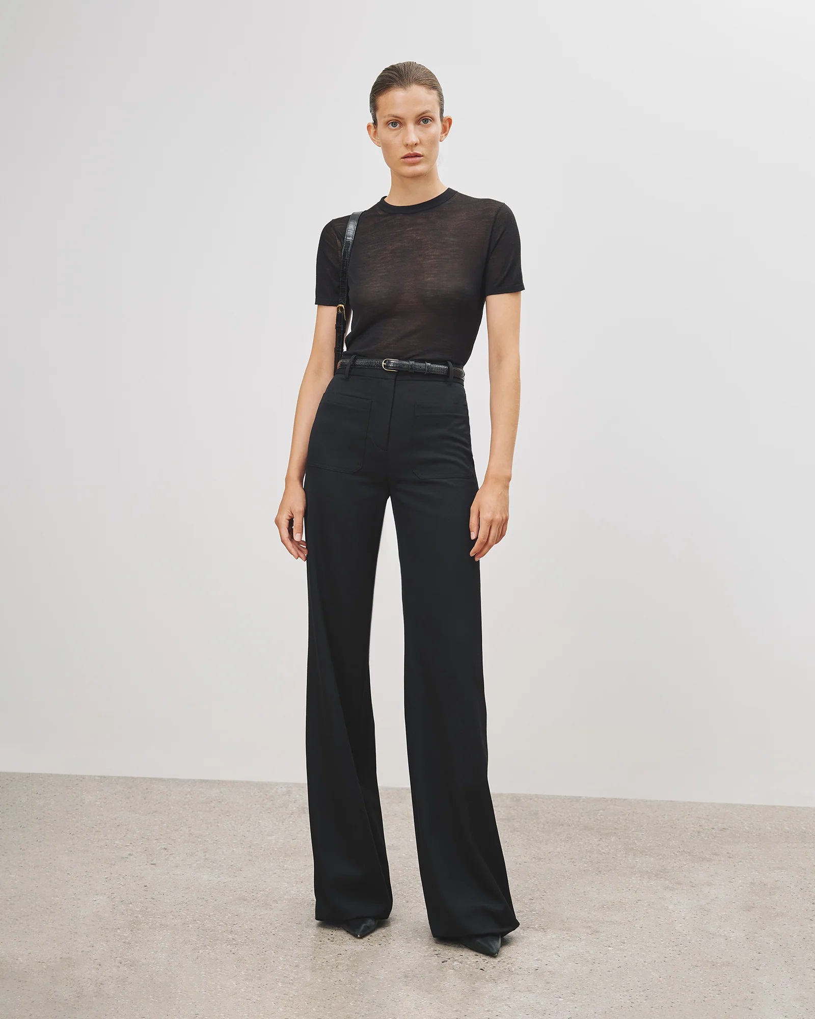 NILI LOTAN Kimena Silk T-Shirt in Black L
