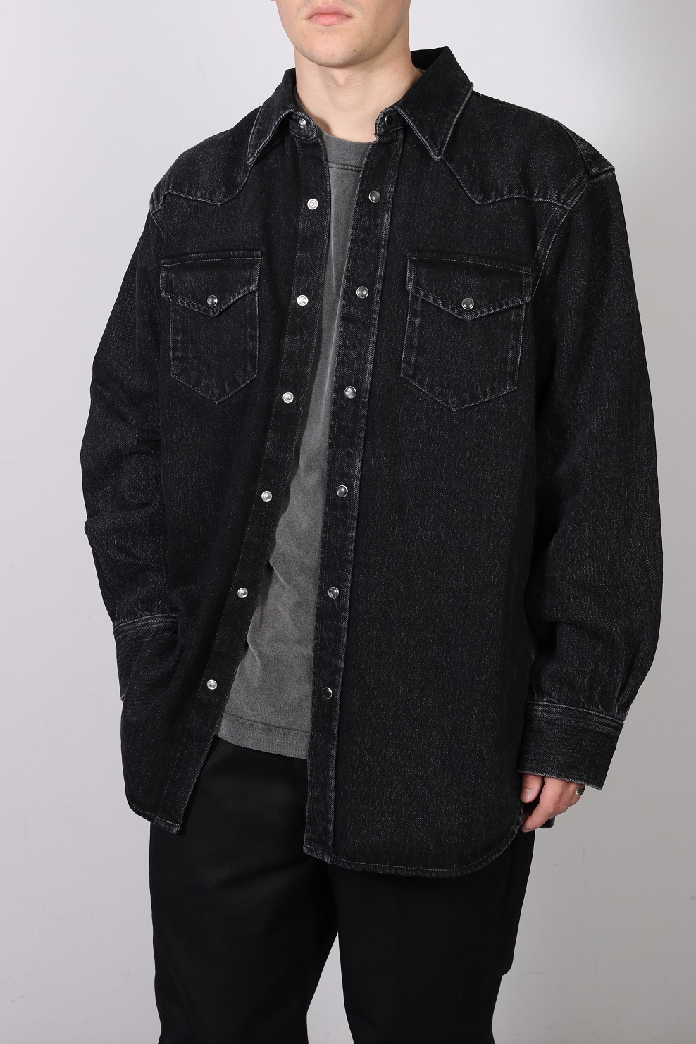 ACNE STUDIOS Oversize Jeans Shirt in Black 48