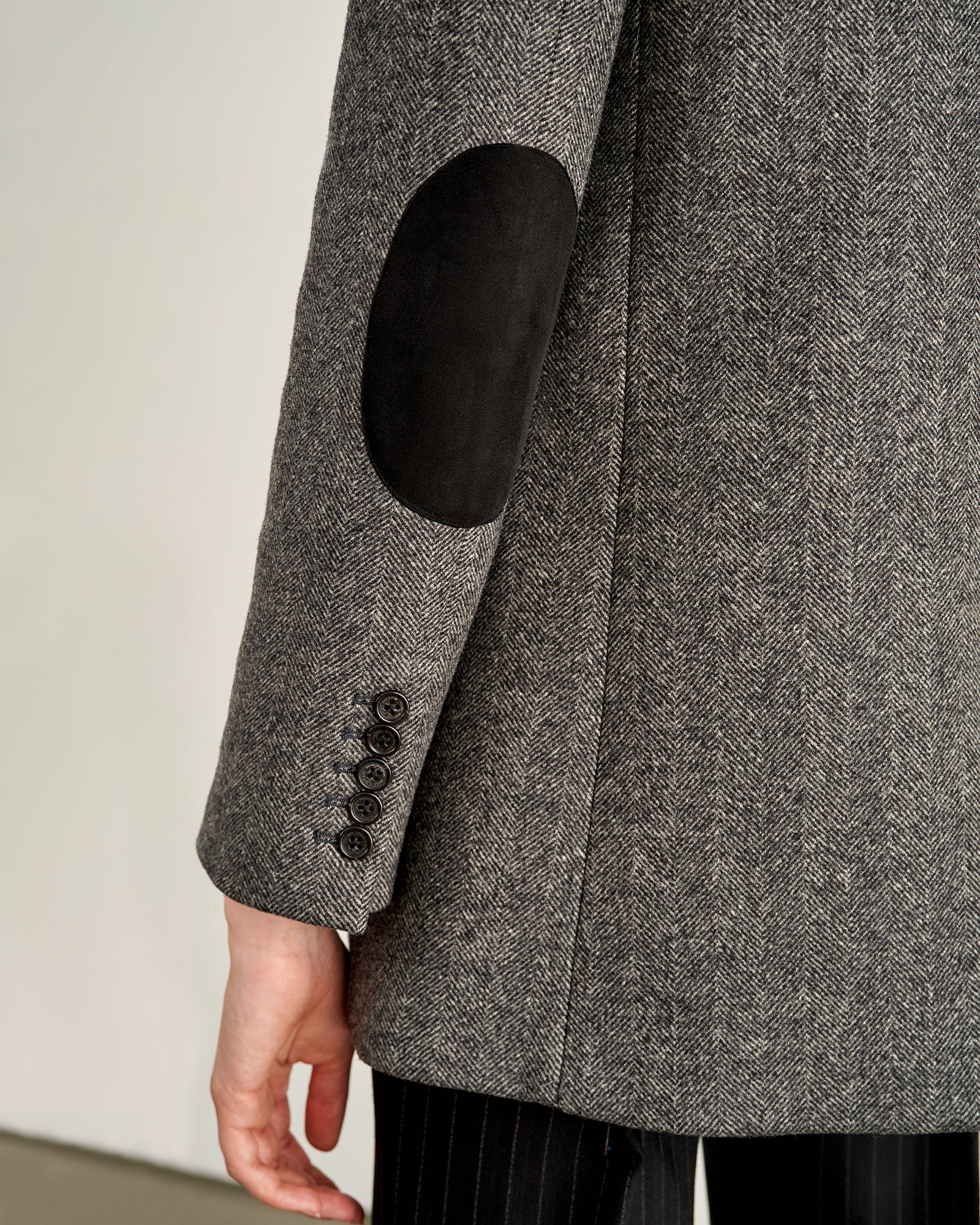 NILI LOTAN Diane Blazer in Charcoal Herringbone