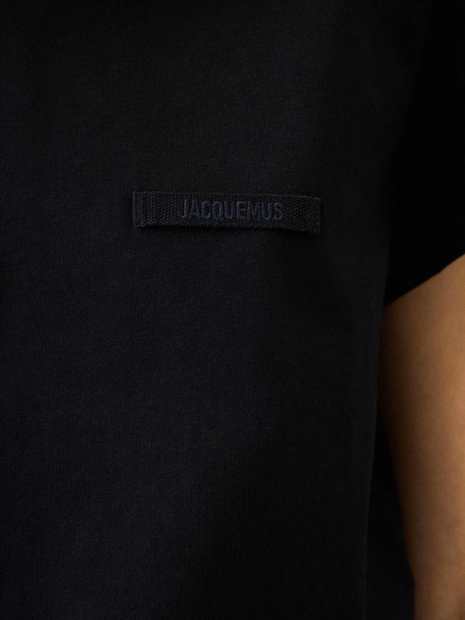 JACQUEMUS Grosgrain T-Shirt in Black