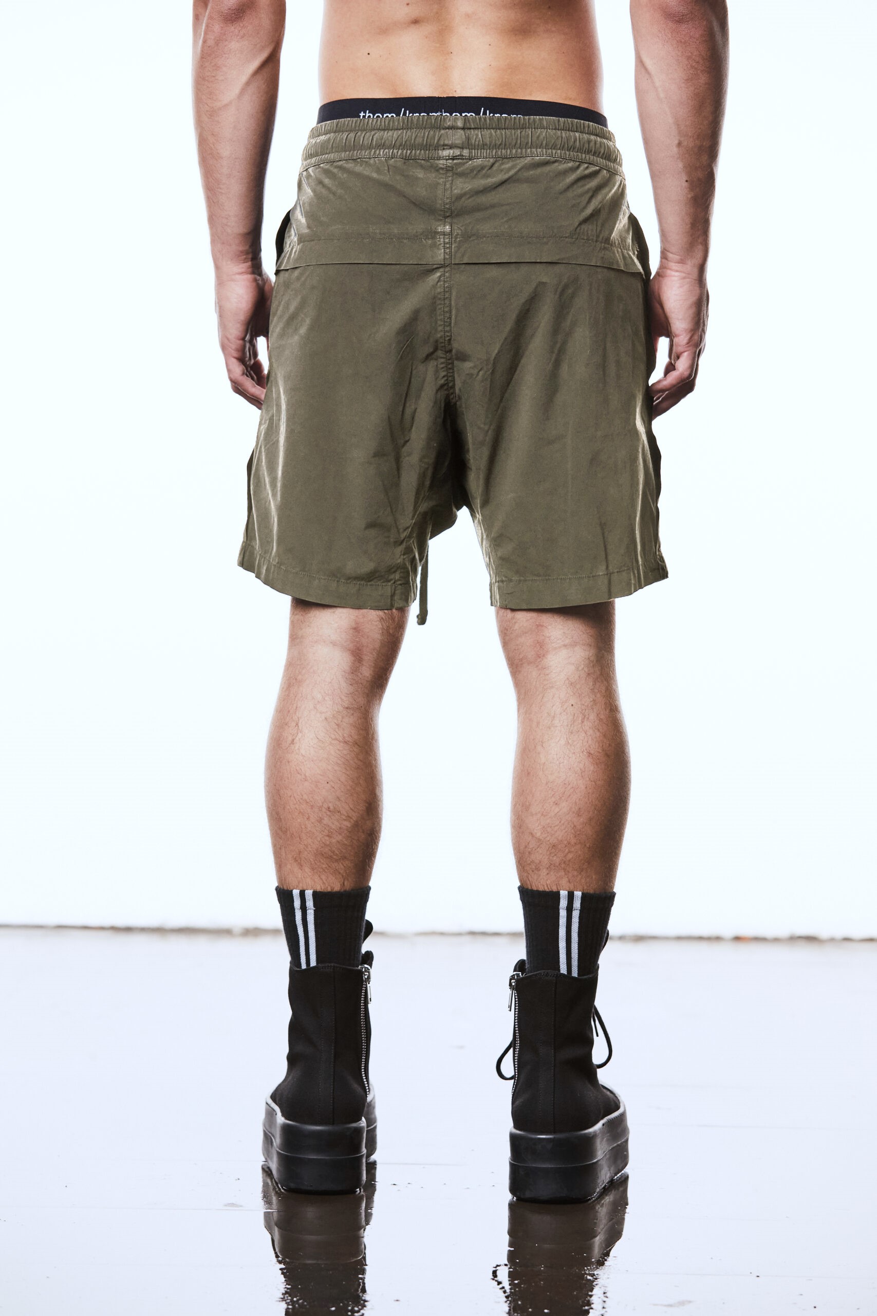 THOM KROM  Cottonstretch Short in Olive XL