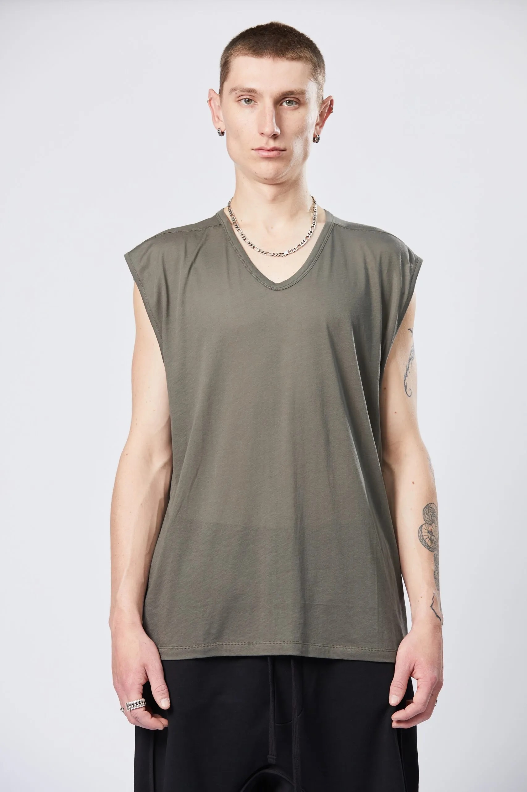 THOM KROM Muscle Shirt in Ivy Green S