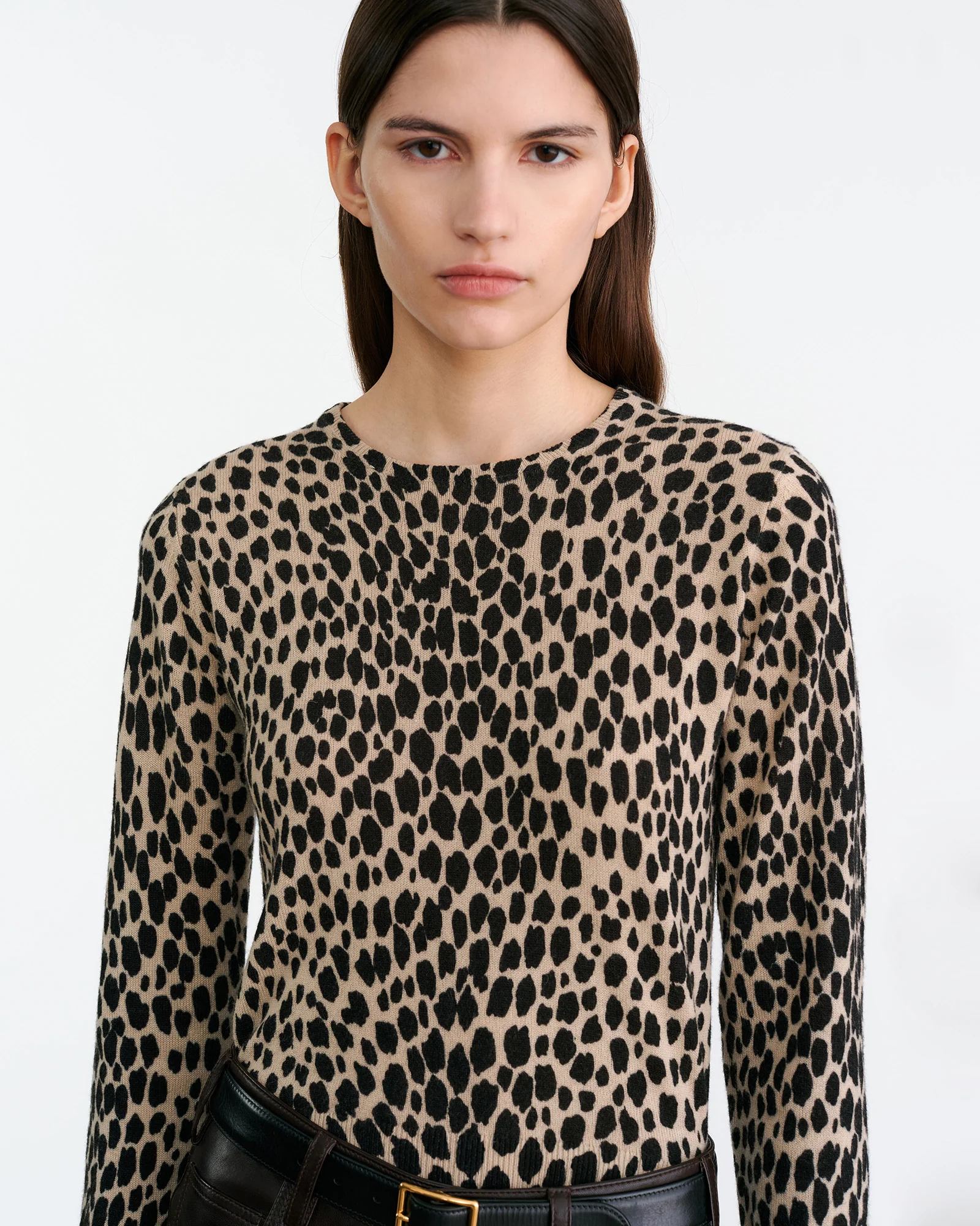 NILI LOTAN Printed Cashmere Sweater in Taupe/Black Cheetah