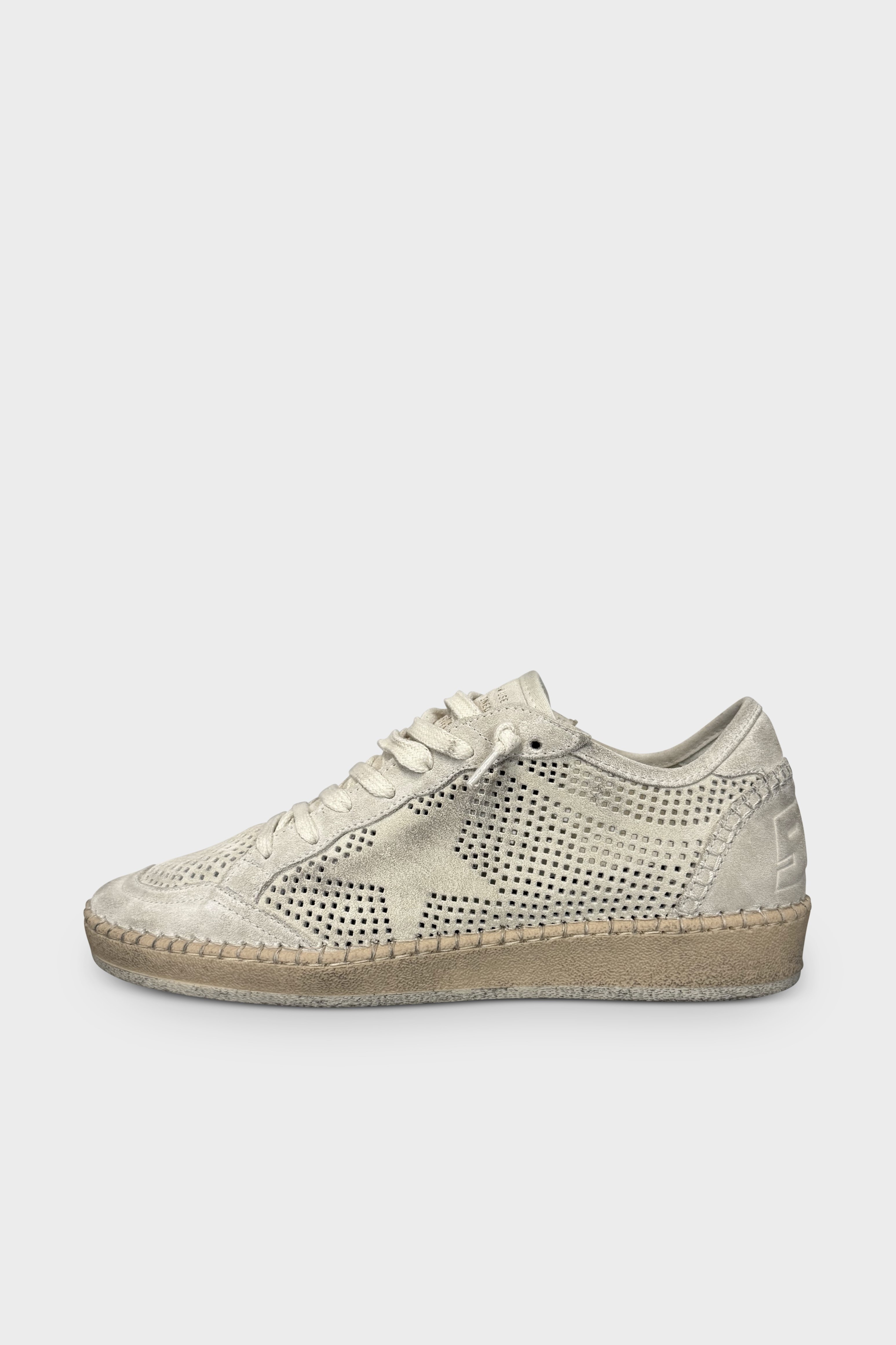 GOLDEN GOOSE Perforated Ballstar in Seedpearl