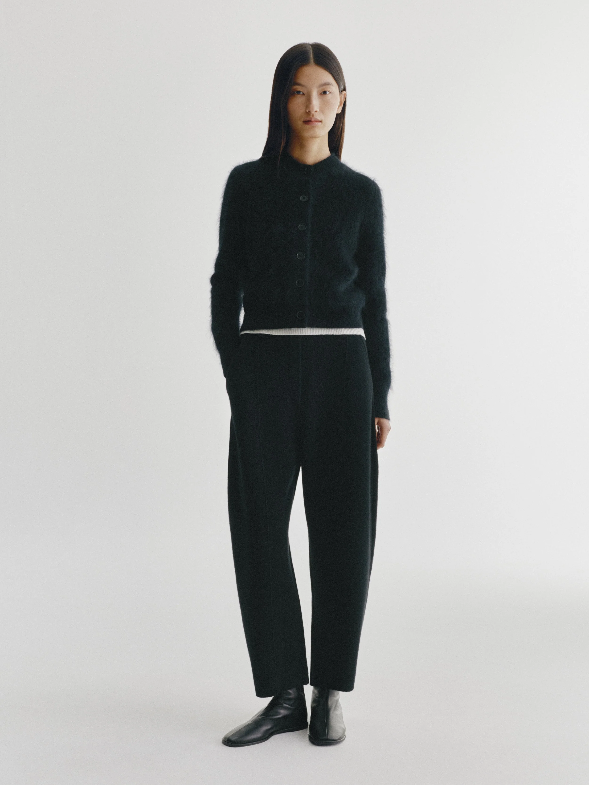 LISA YANG Azalea Brushed Cashmere Cardigan in Black