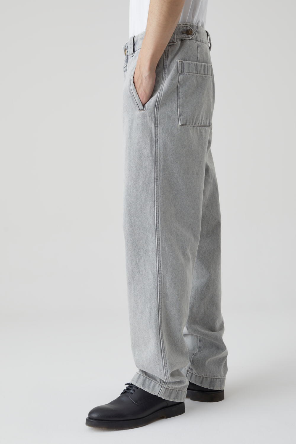 Closed Belfast Wide Leg Jeans in Light Grey