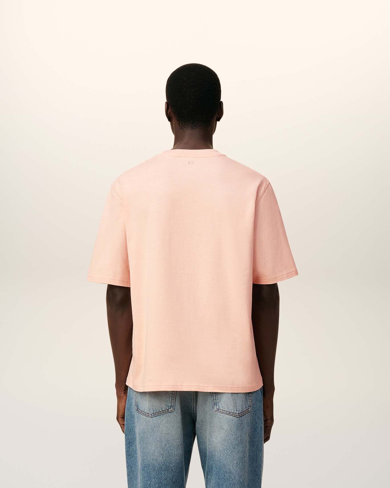 AMI PARIS de Coeur Embossed T-Shirt in Powder