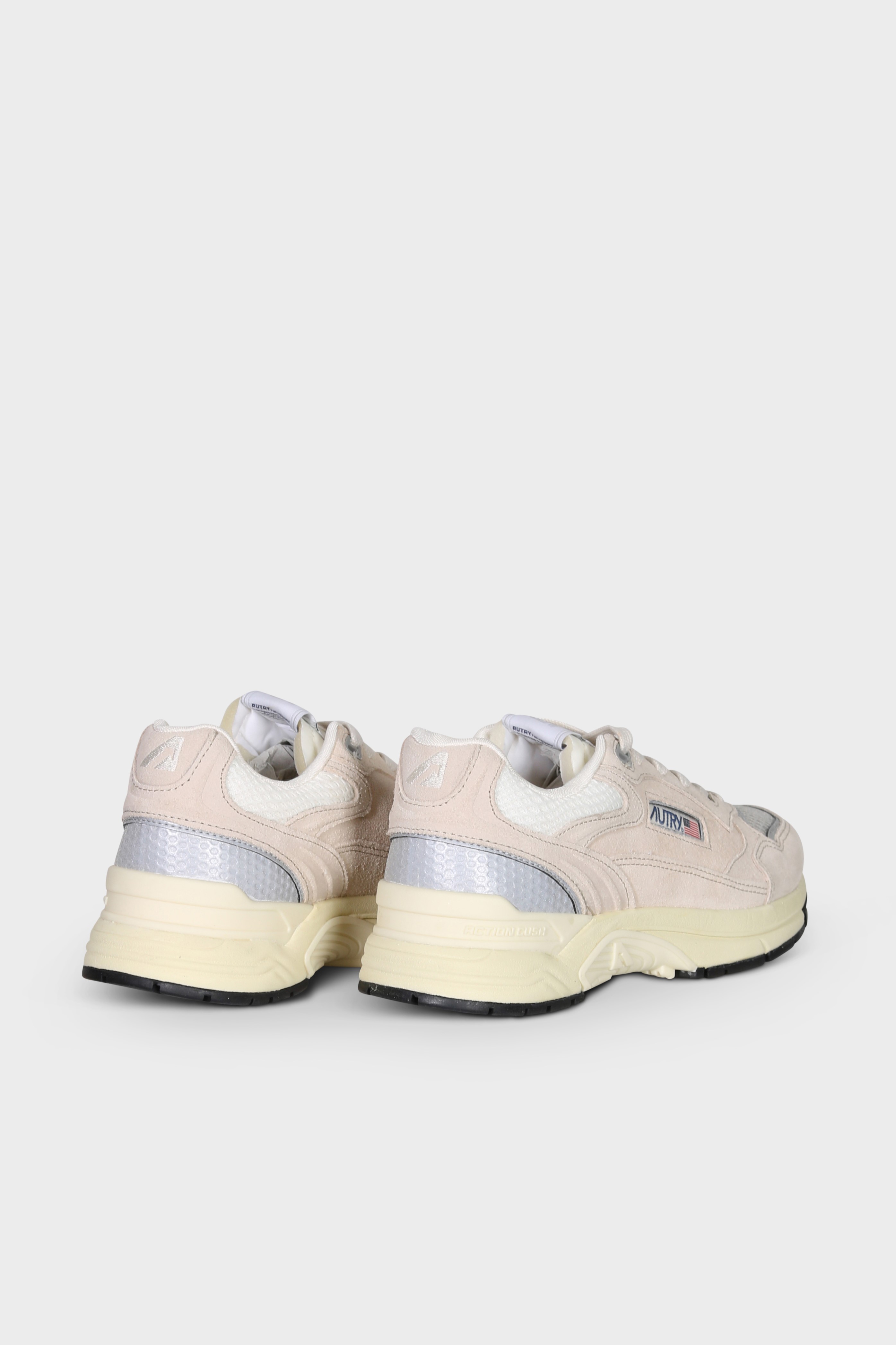 AUTRY ACTION SHOES Hyperway in Suede/Mesh/Sand/Silver