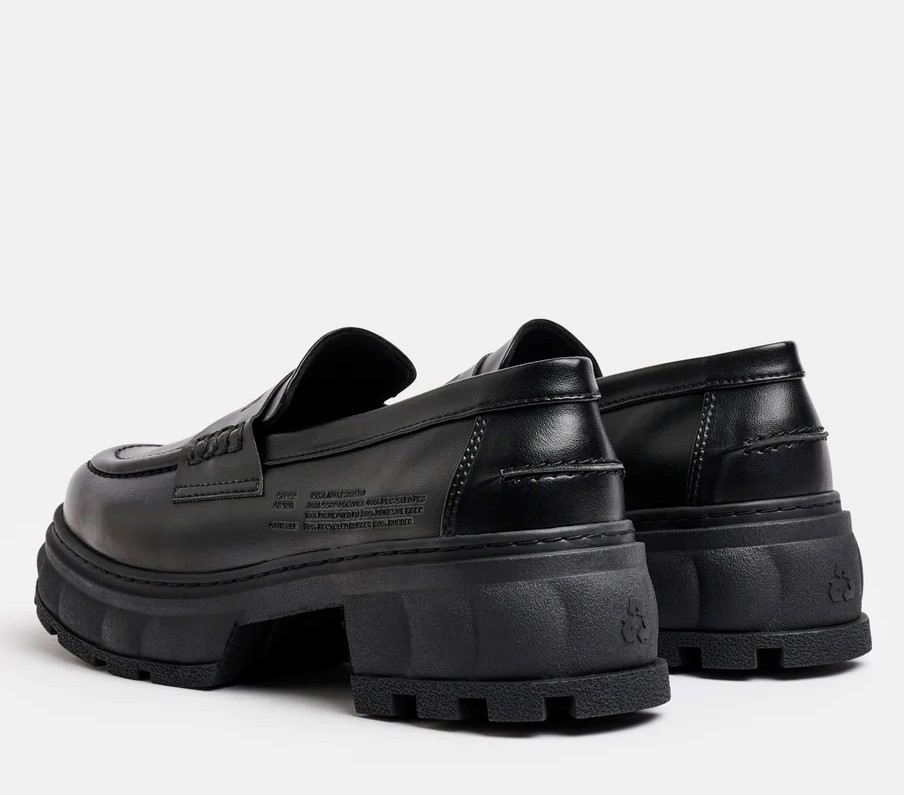 VIRÓN Quantum Loafer in Black Apple 40