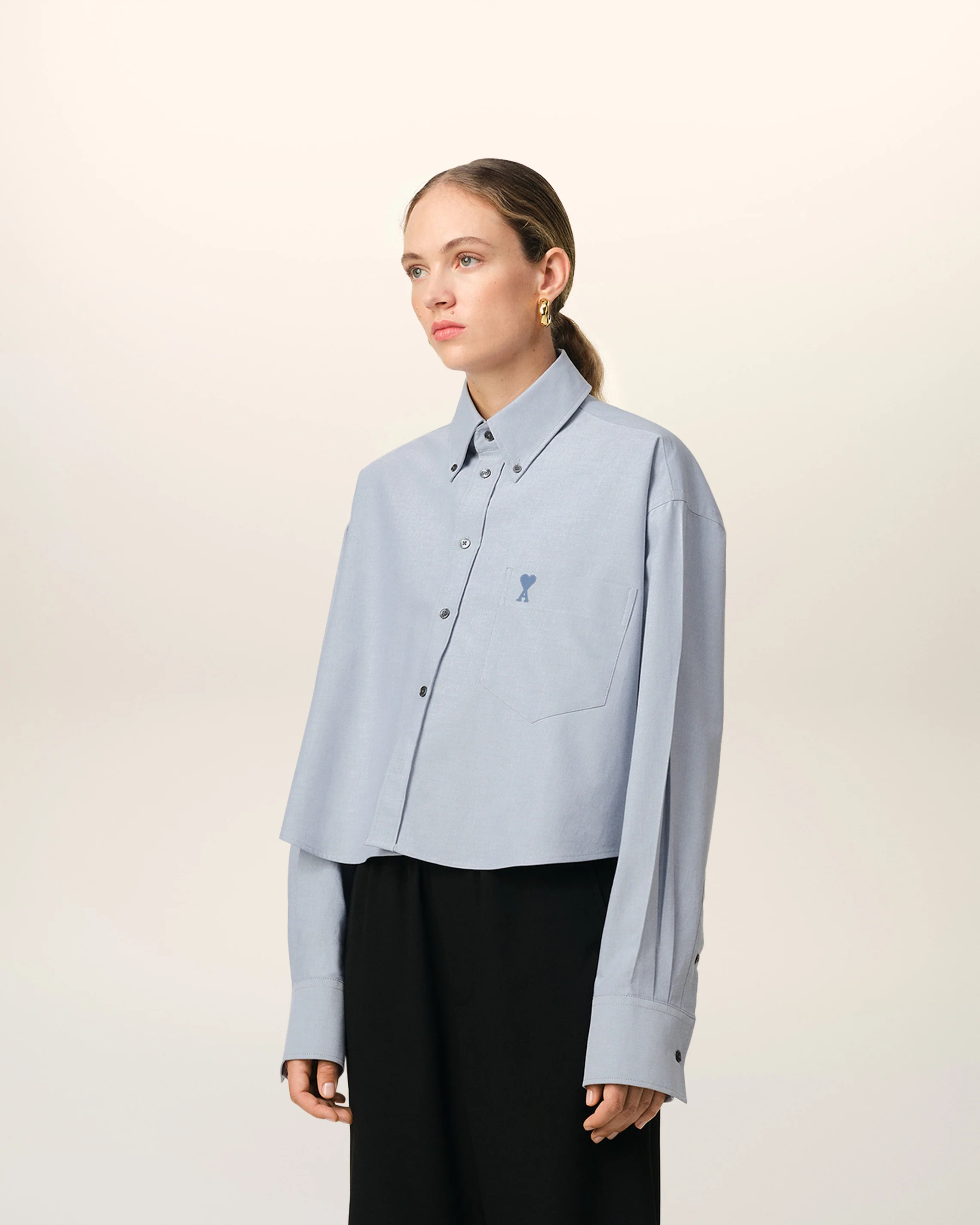 AMI PARIS Chemise Cropped Oversize Shirt in Blue Note AMI PARIS Chemise Cropped Oversize Shirt in Blue Note