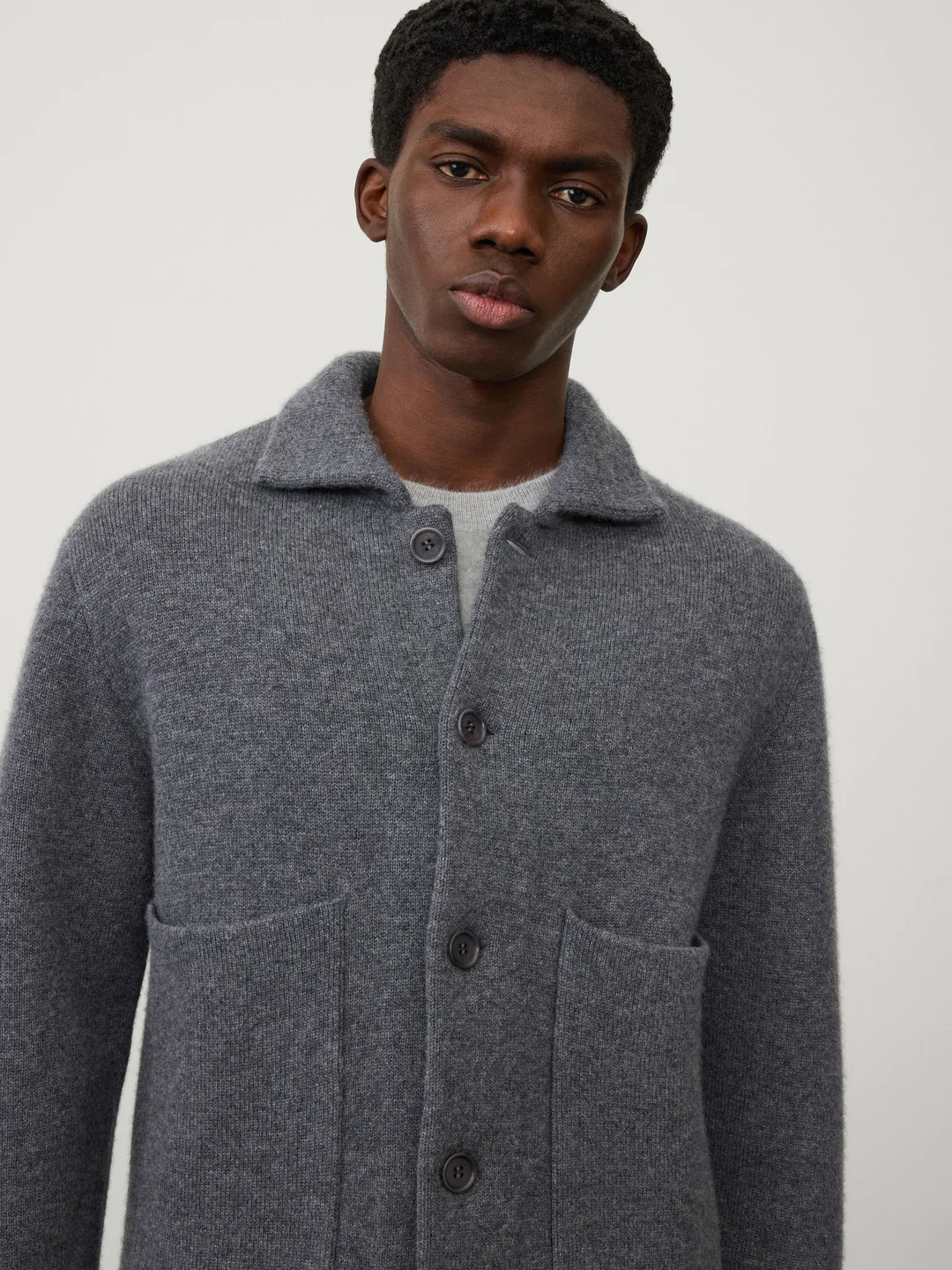 LISA YANG Louis Cashmere Cardigan in Graphite