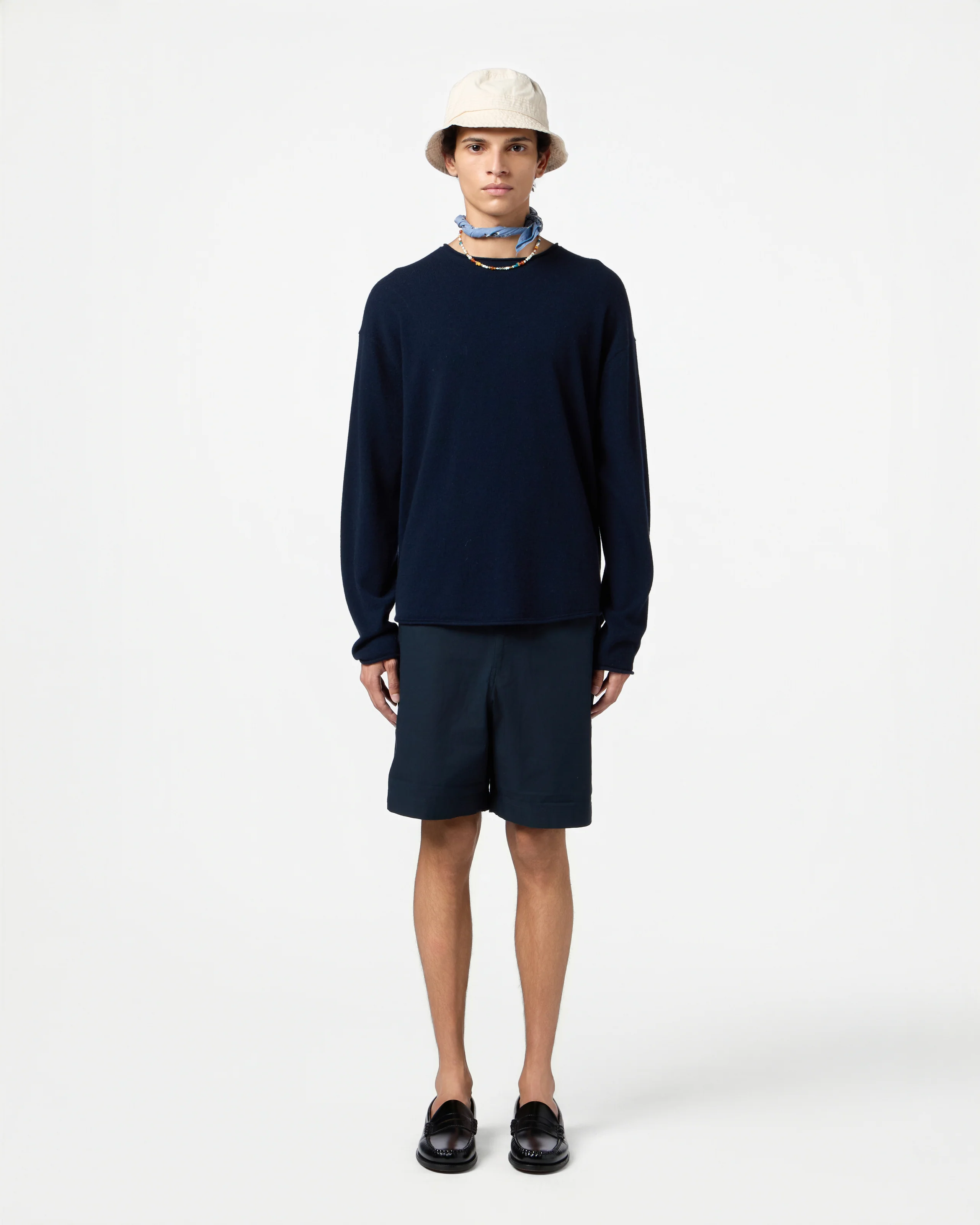 GUEST IN RESIDENCE Oversize Cashmere Pullover in Midnight