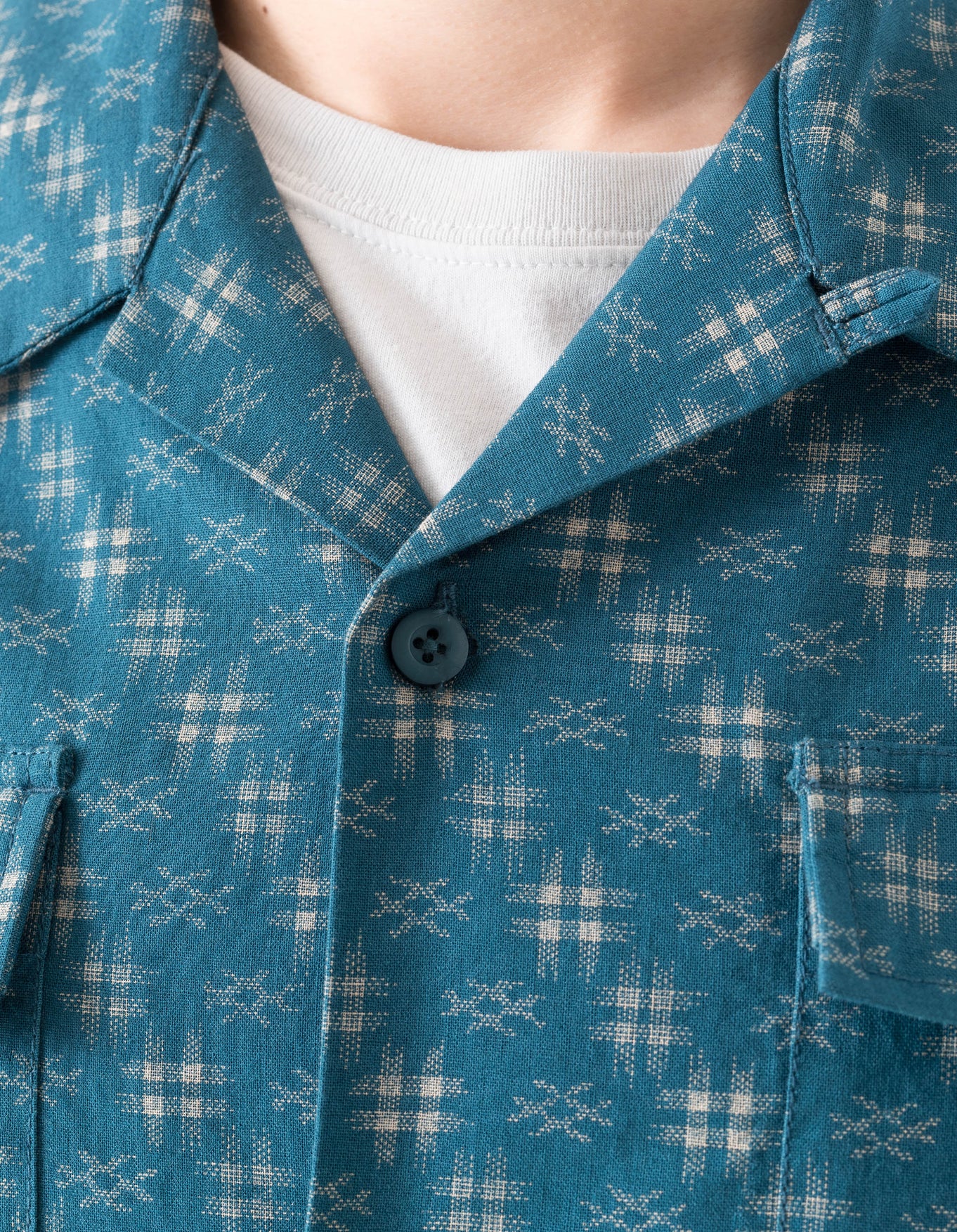 MAHARISHI 7320 Kasuri Cuban Collar Shirt in Blue