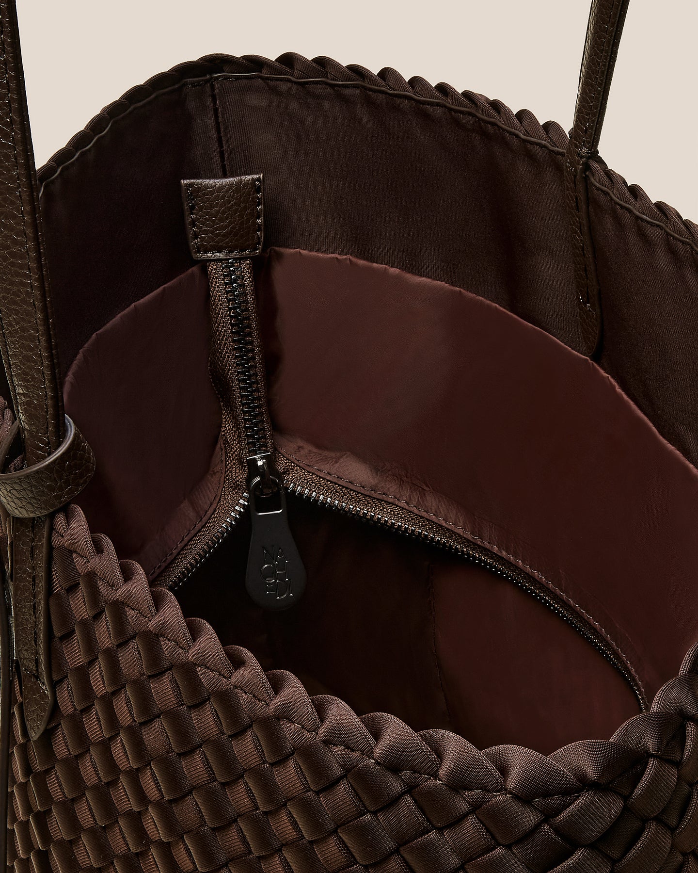 NAGHEDI Handwoven Bag Jet Setter Small in Chocolate