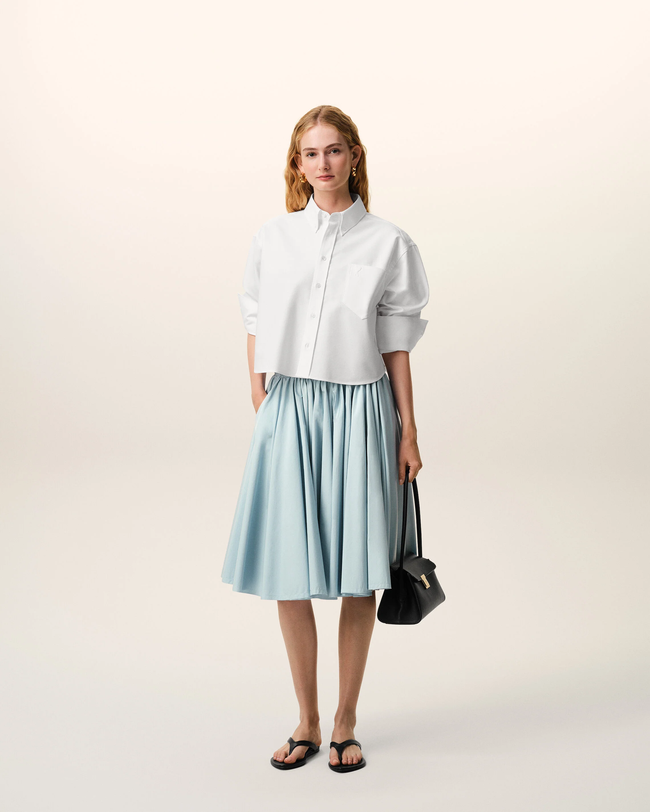 AMI PARIS de Coeur Cropped Oversize Shirt in Natural White