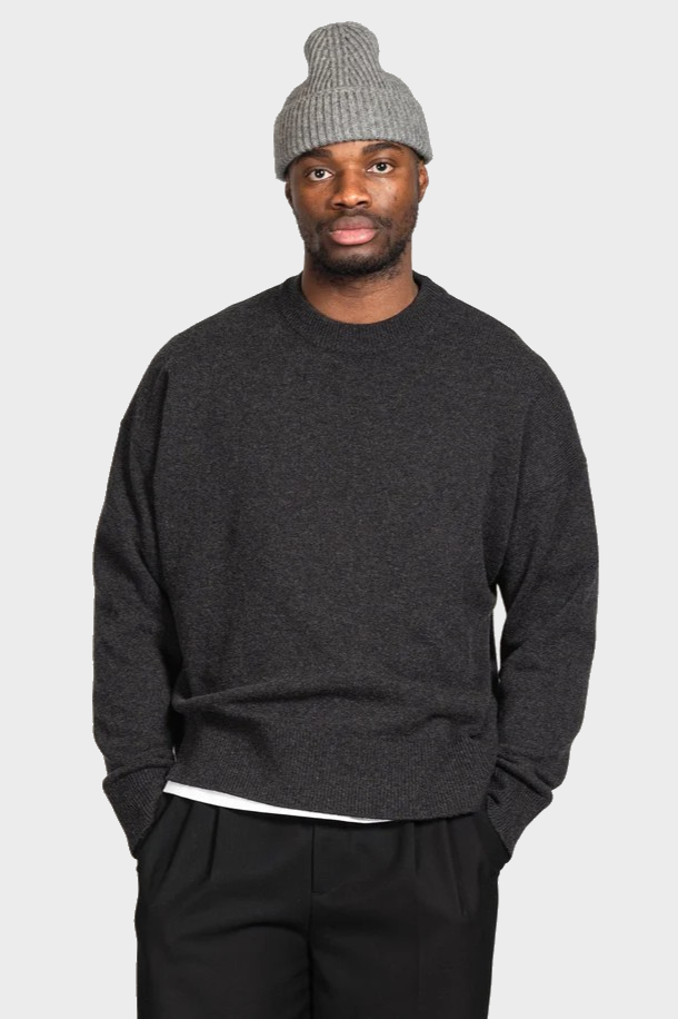 YACAIA Oversize Merino/Cashmere Sweater in Black Melange