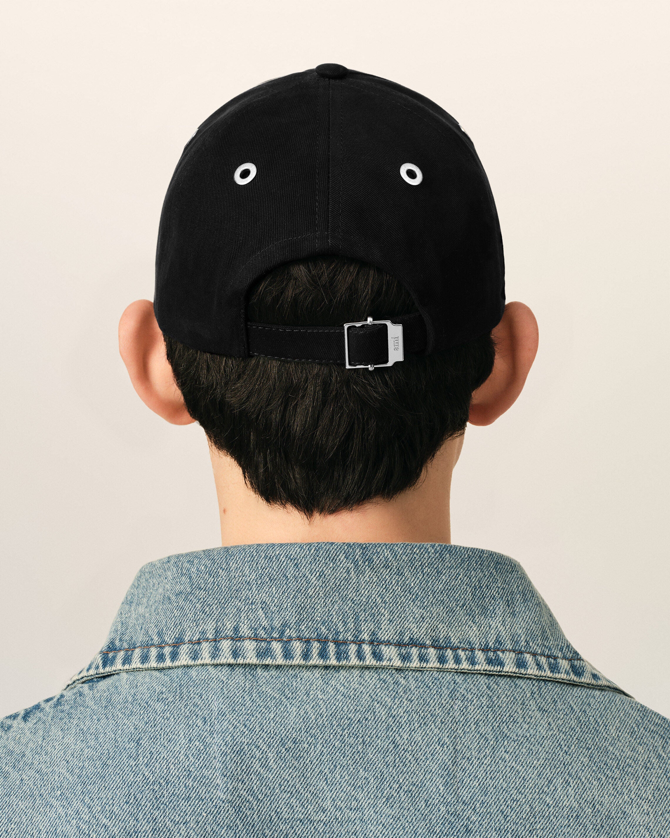 AMI PARIS de Coeur Cap in Black / White Logo