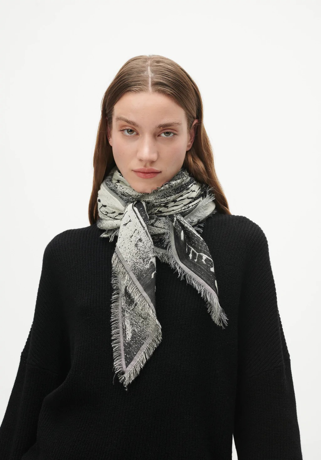 Lala Berlin Triangle Scarf Amalin Black/White