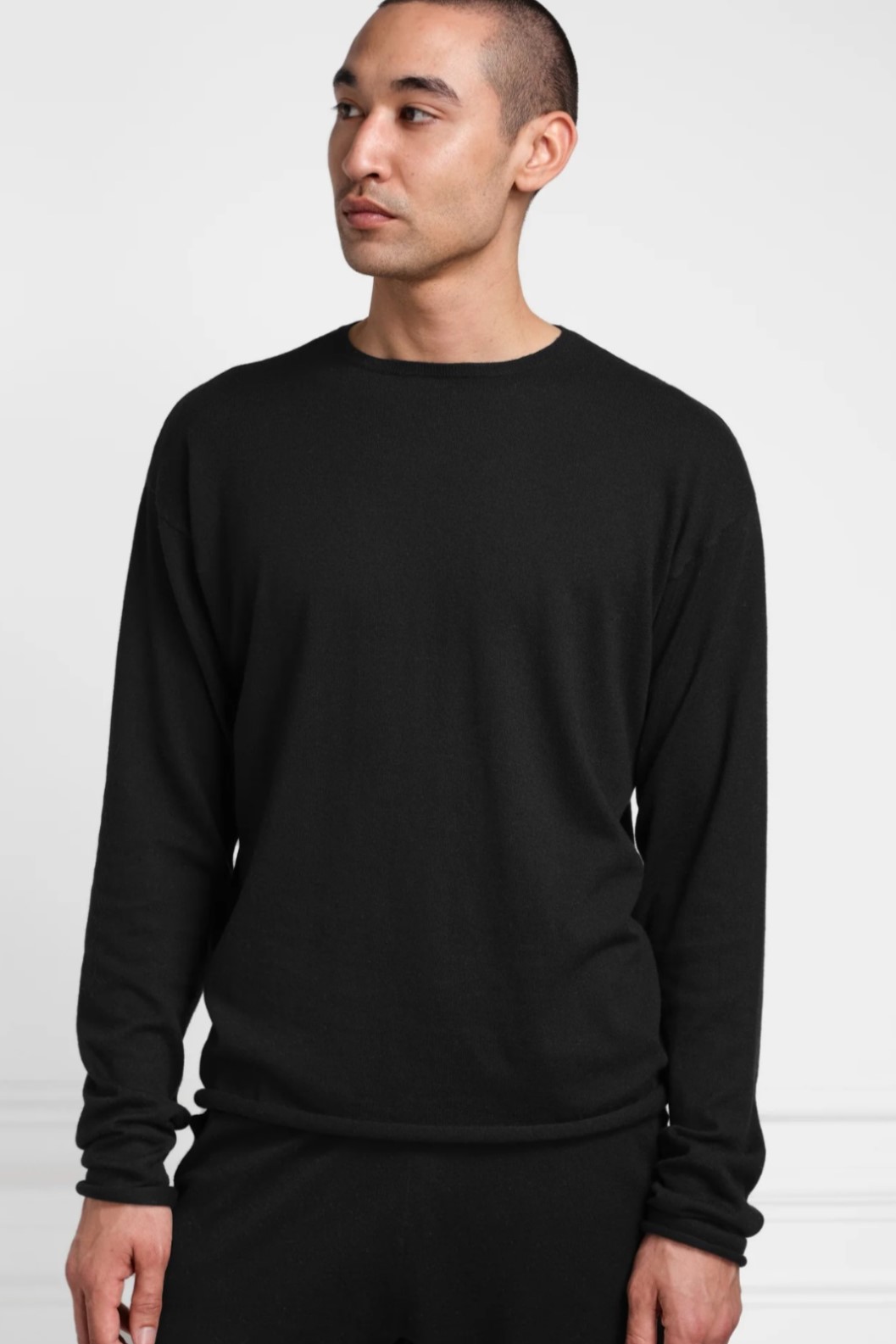 EXTREME CASHMERE Longsleeve N°347 Aries in Black