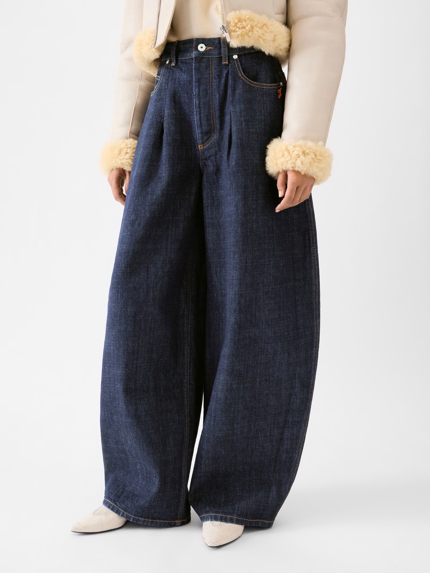 JACQUEMUS Ovalo de-Nîmes Jeans in Dark Navy
