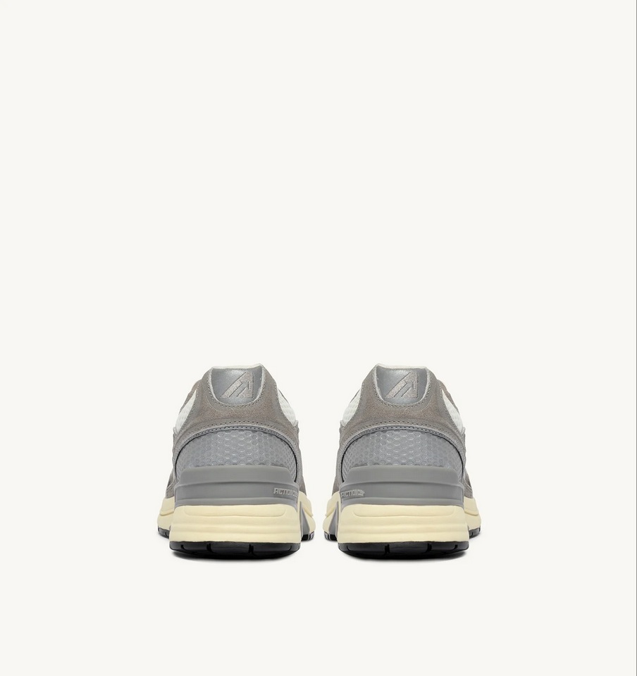 AUTRY ACTION SHOES Hyperway in Suede/Mesh/White/Lead Grey