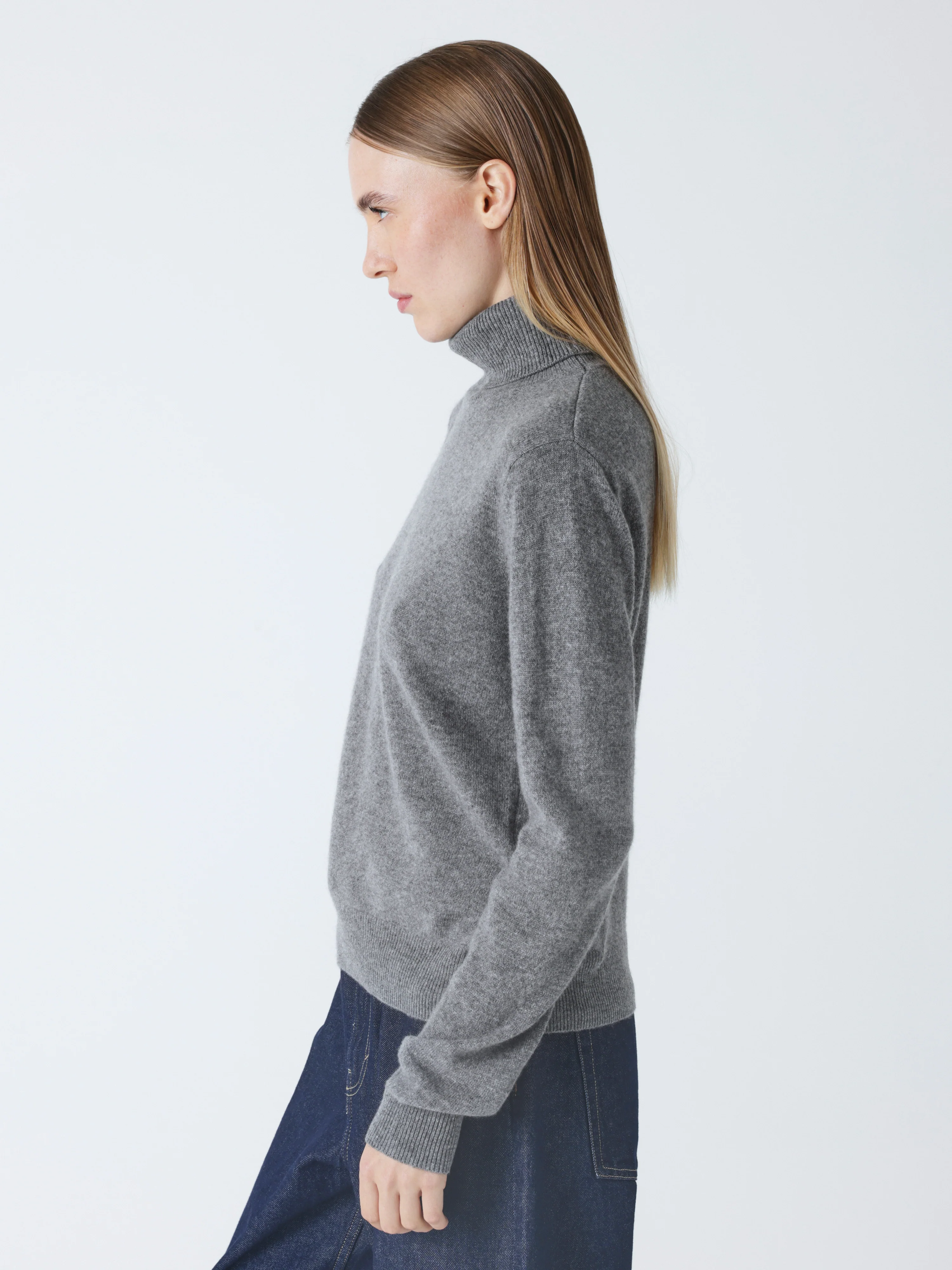 ABSOLUT CASHMERE Roll Neck Sweater in Dark Heather Grey