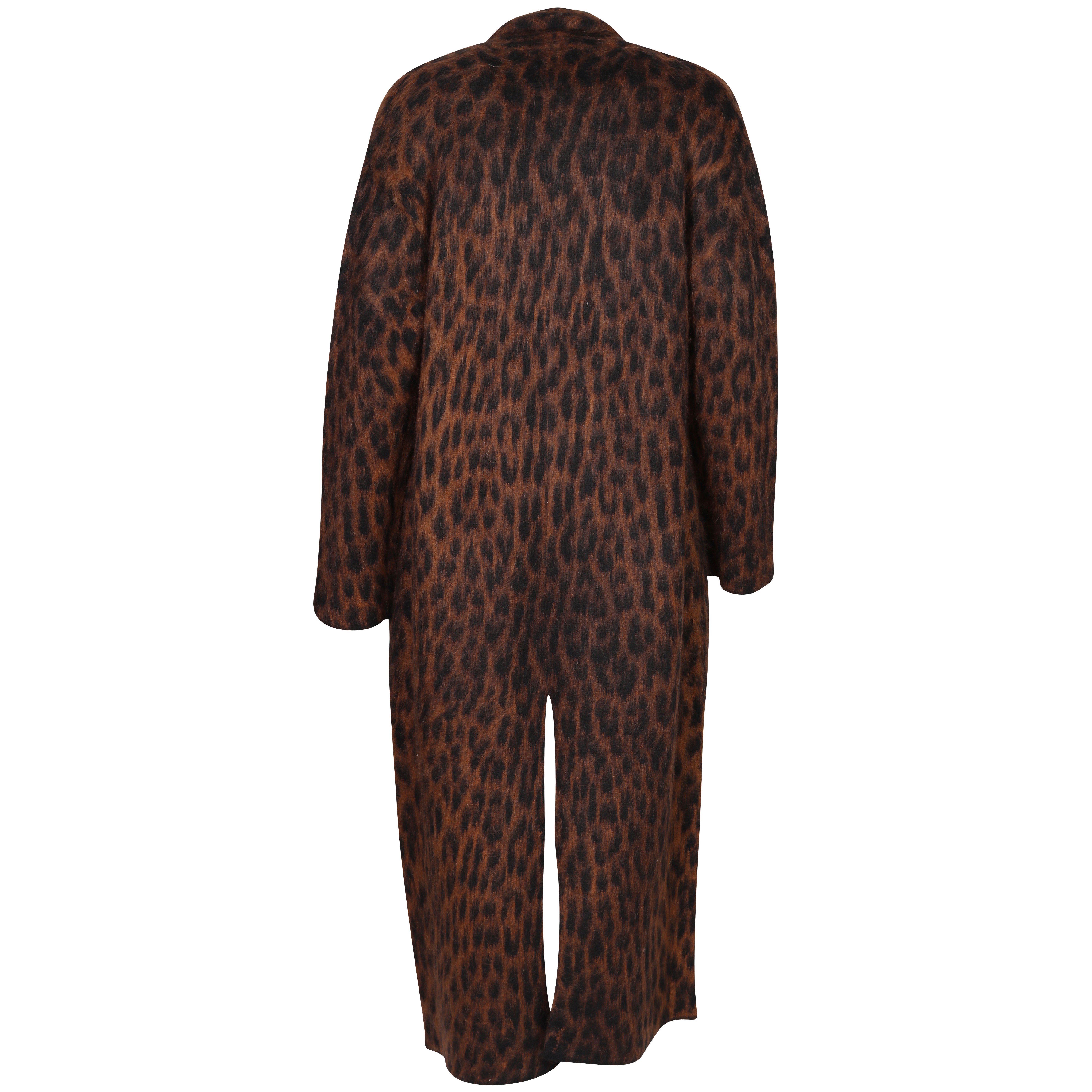 Laneus Knitted Leo Long Coat