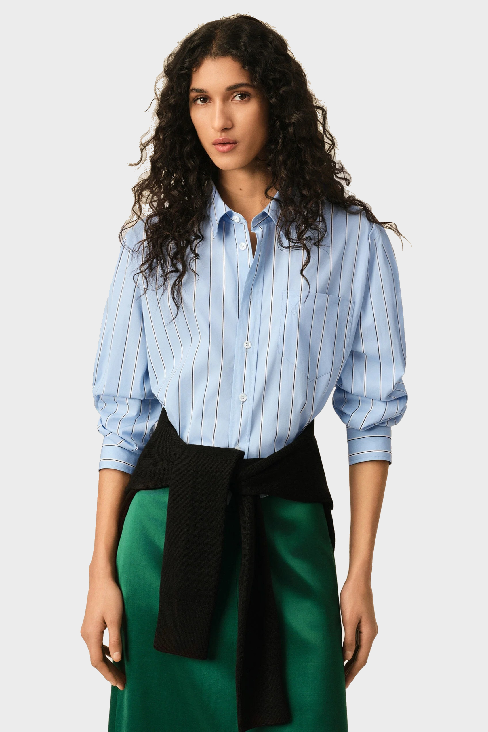AMI PARIS de Coeur Cropped Shirt in Cashmere Blue / Ivory