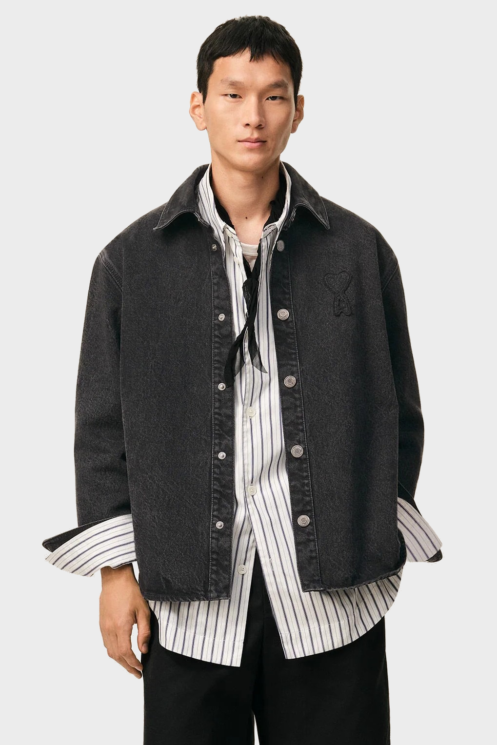 AMI PARIS de Coeur Jeans Overshirt in Used Black