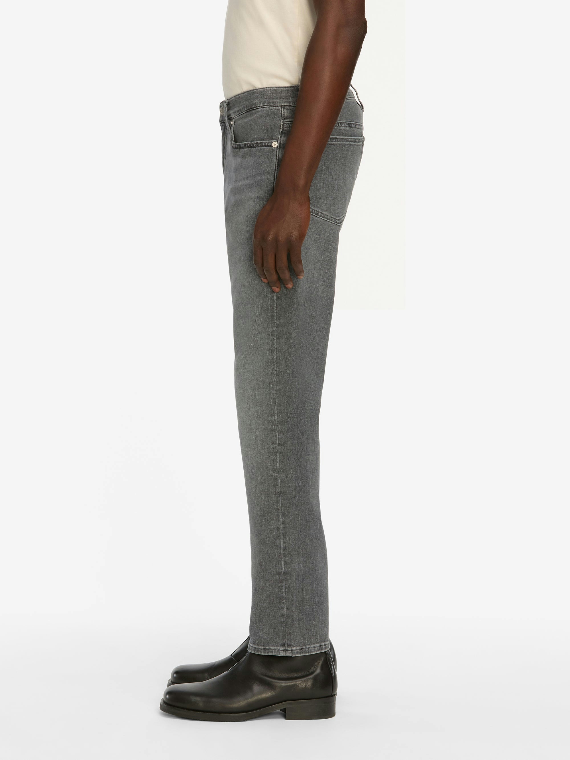 FRAME L'Homme Slim in Washed Grey