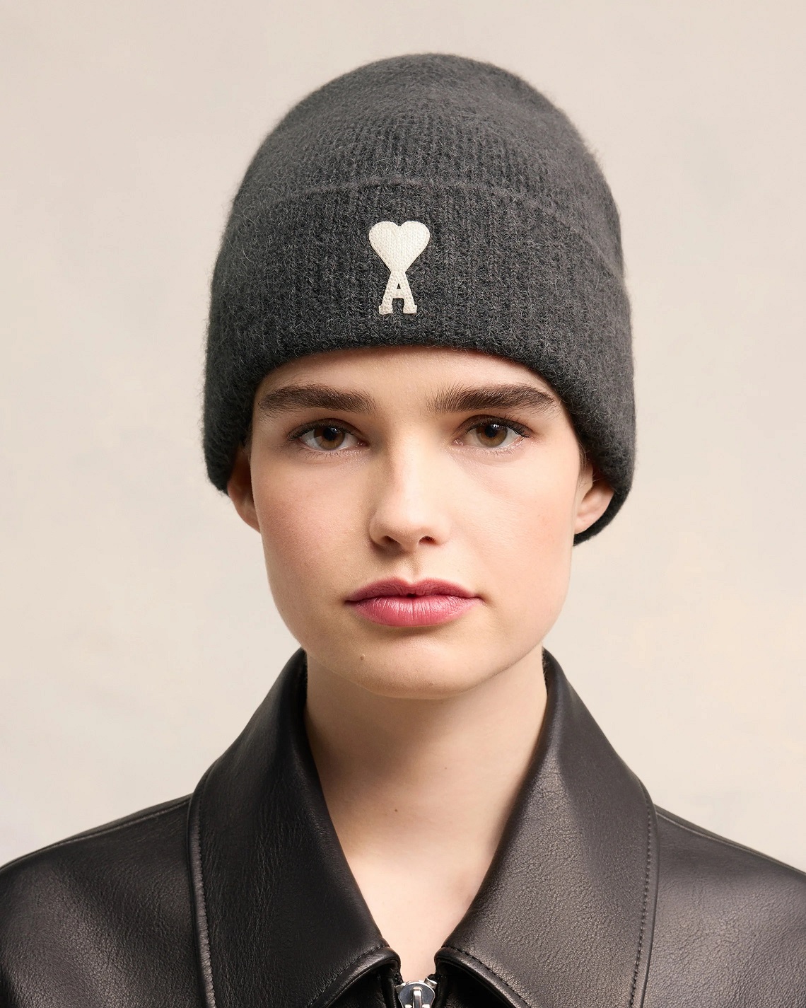 AMI PARIS de Coeur Off-White Beanie in Dark Grey