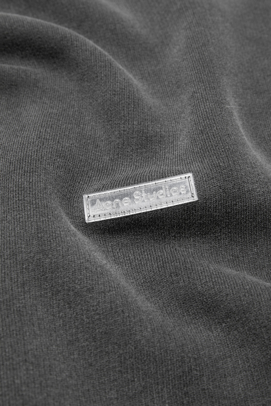 ACNE STUDIOS Vintage Sweatshirt in Faded Black L