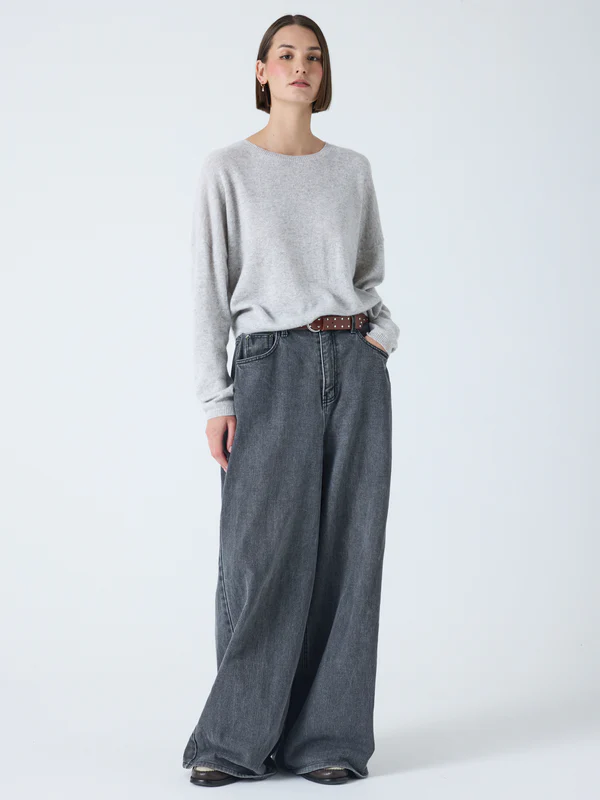 ABSOLUT CASHMERE Round-Neck Sweater in Light Heather Grey