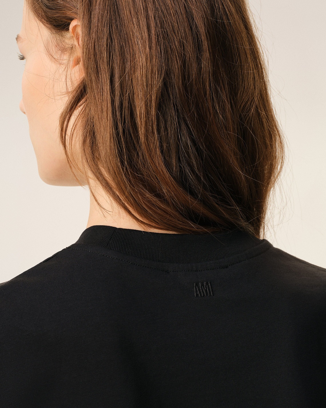 AMI PARIS de Coeur Classic Fit T-Shirt in Black