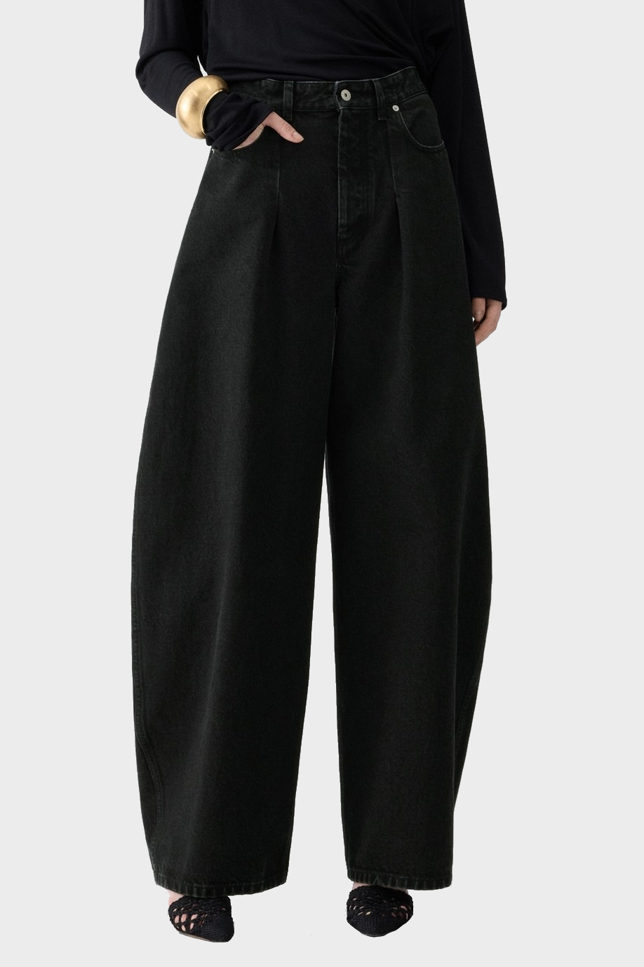 JACQUEMUS Ovalo de-Nîmes Jeans in Black