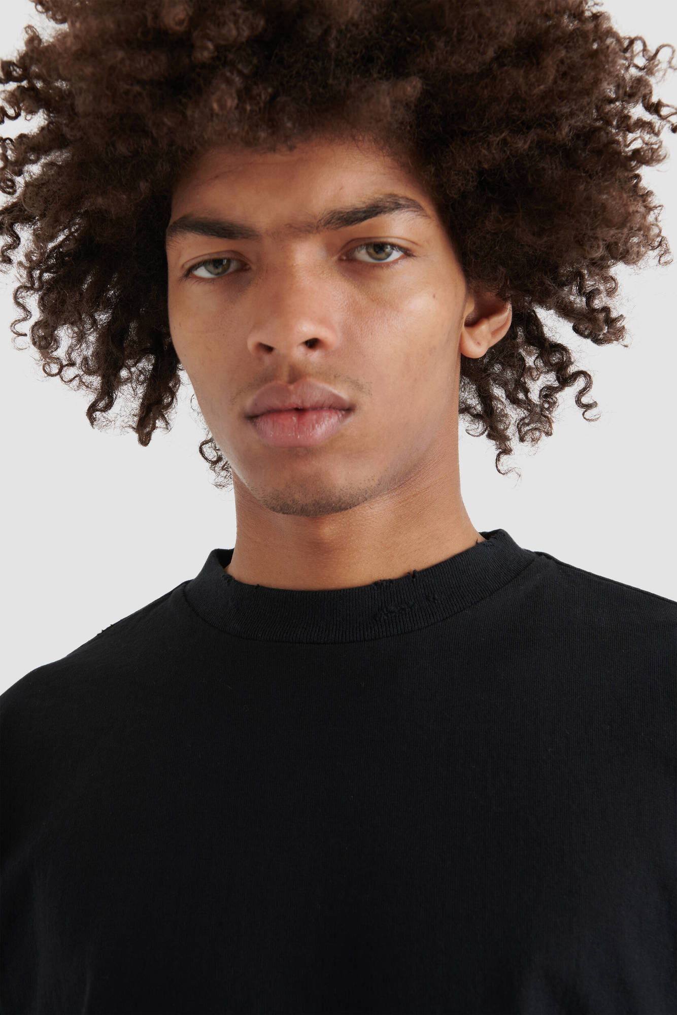 AXEL ARIGATO Series Distressed T-Shirt Backprinted in Black XL