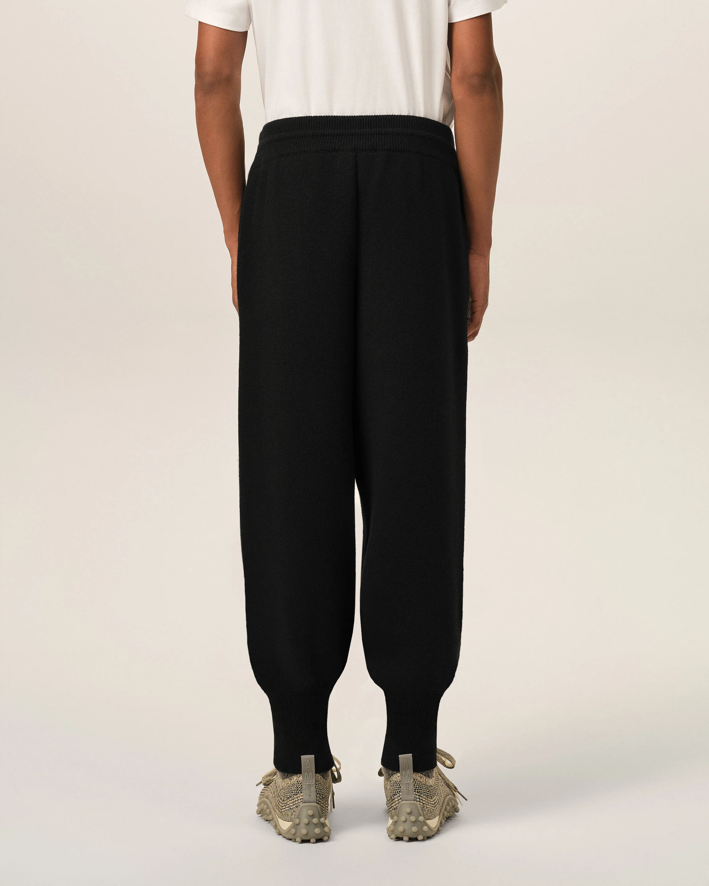 AMI PARIS de Coeur Heavy Knit Jogger in Black