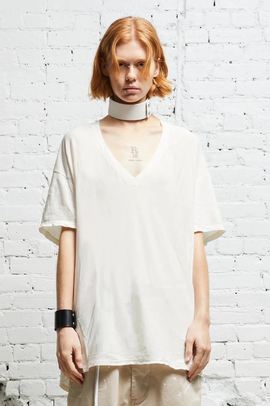 R13 V-Neck Boxy Seamless T-Shirt in White L