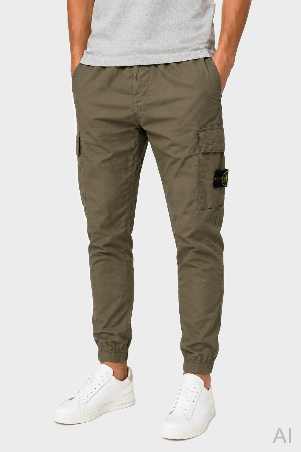 STONE ISLAND Light Cargo Pant in Light Olive
