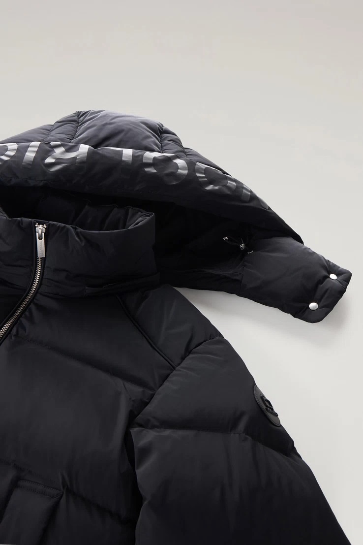 WOOLRICH Alsea Short Down Puffer Jacket in Black XS